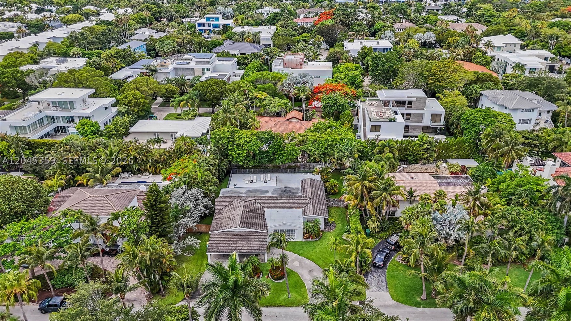 340 Atlantic Rd Key Biscayne, FL 33149