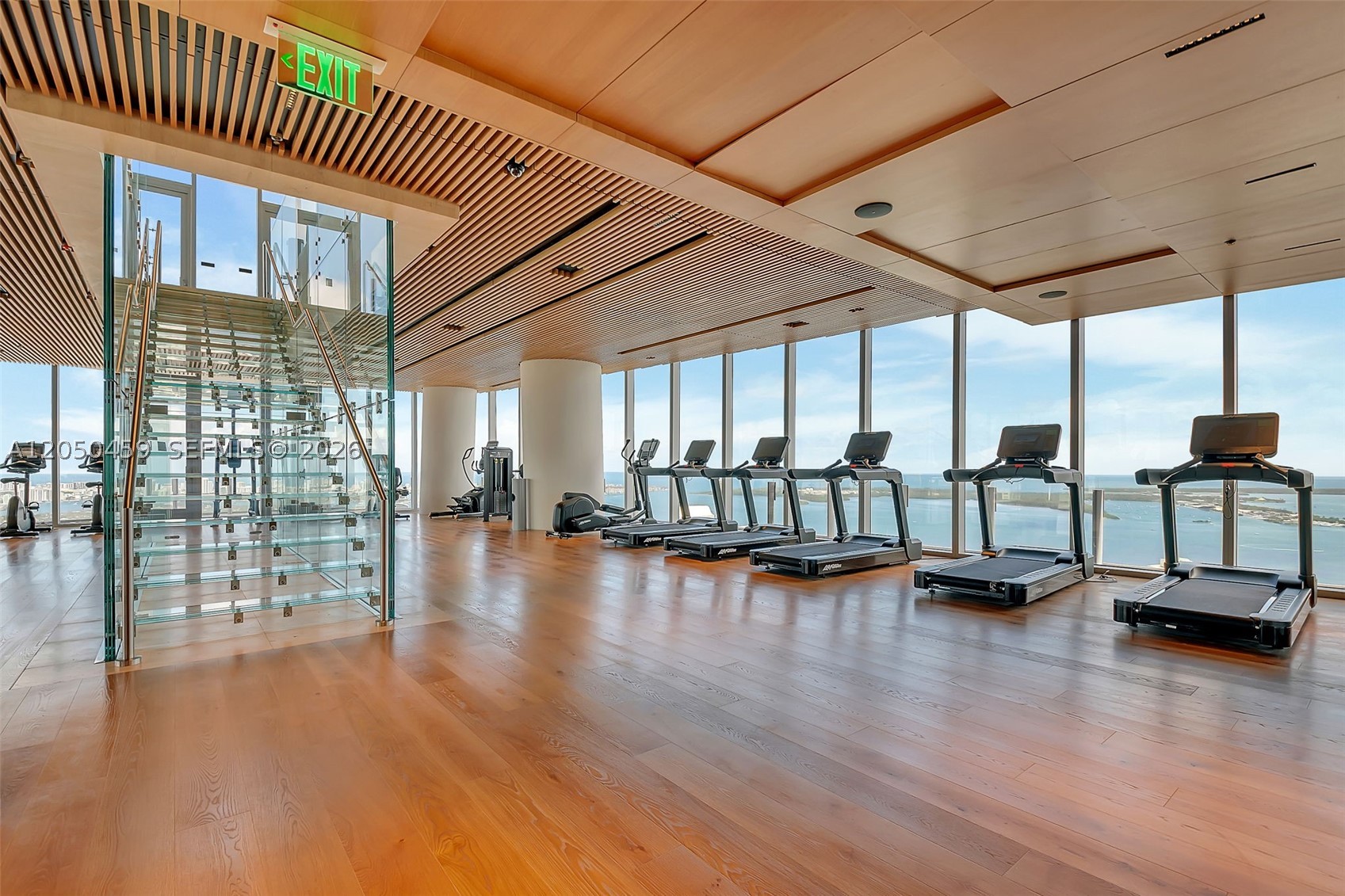 image Aston Martin Residences35