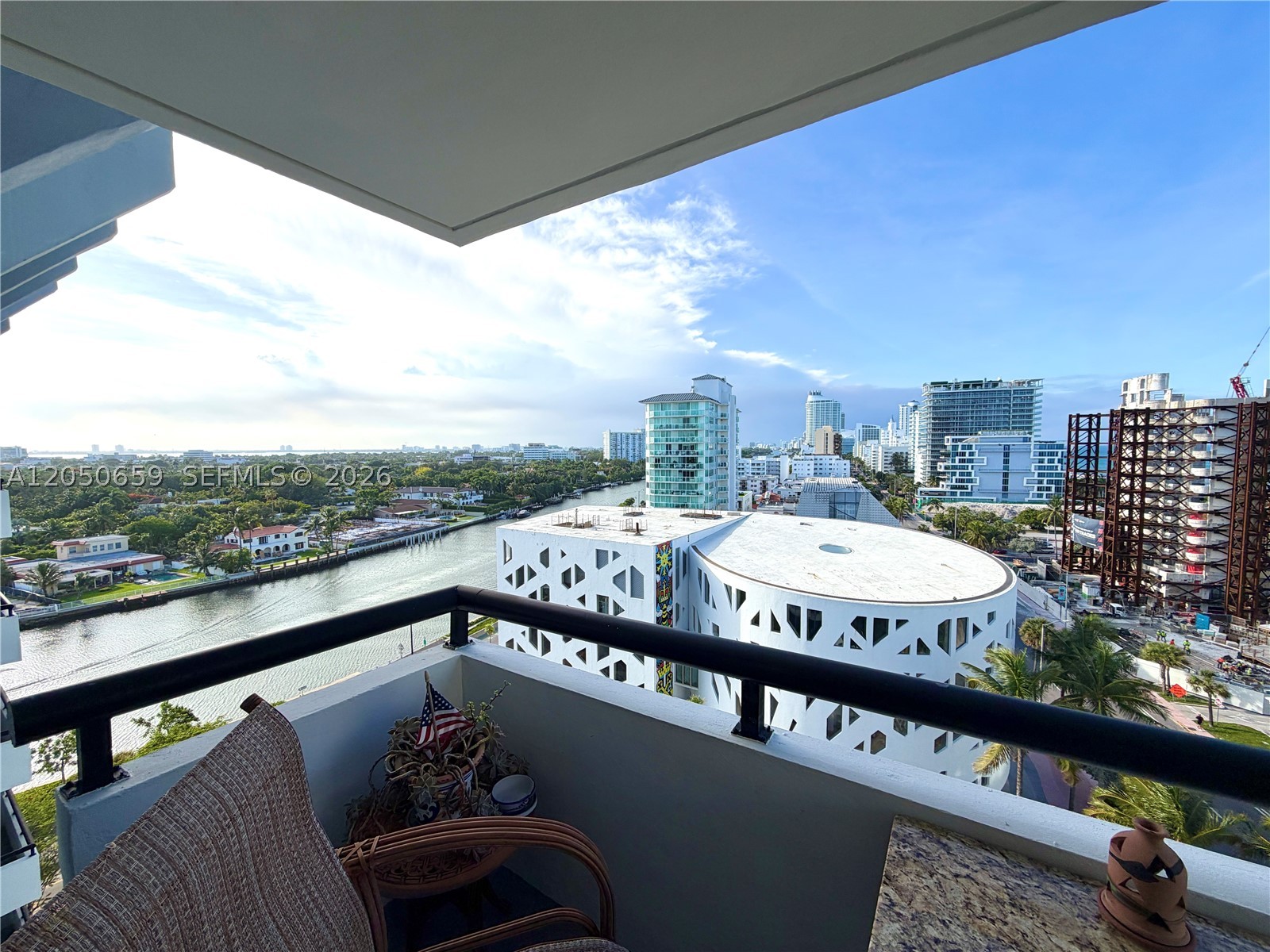 3200 Collins Ave #10-1