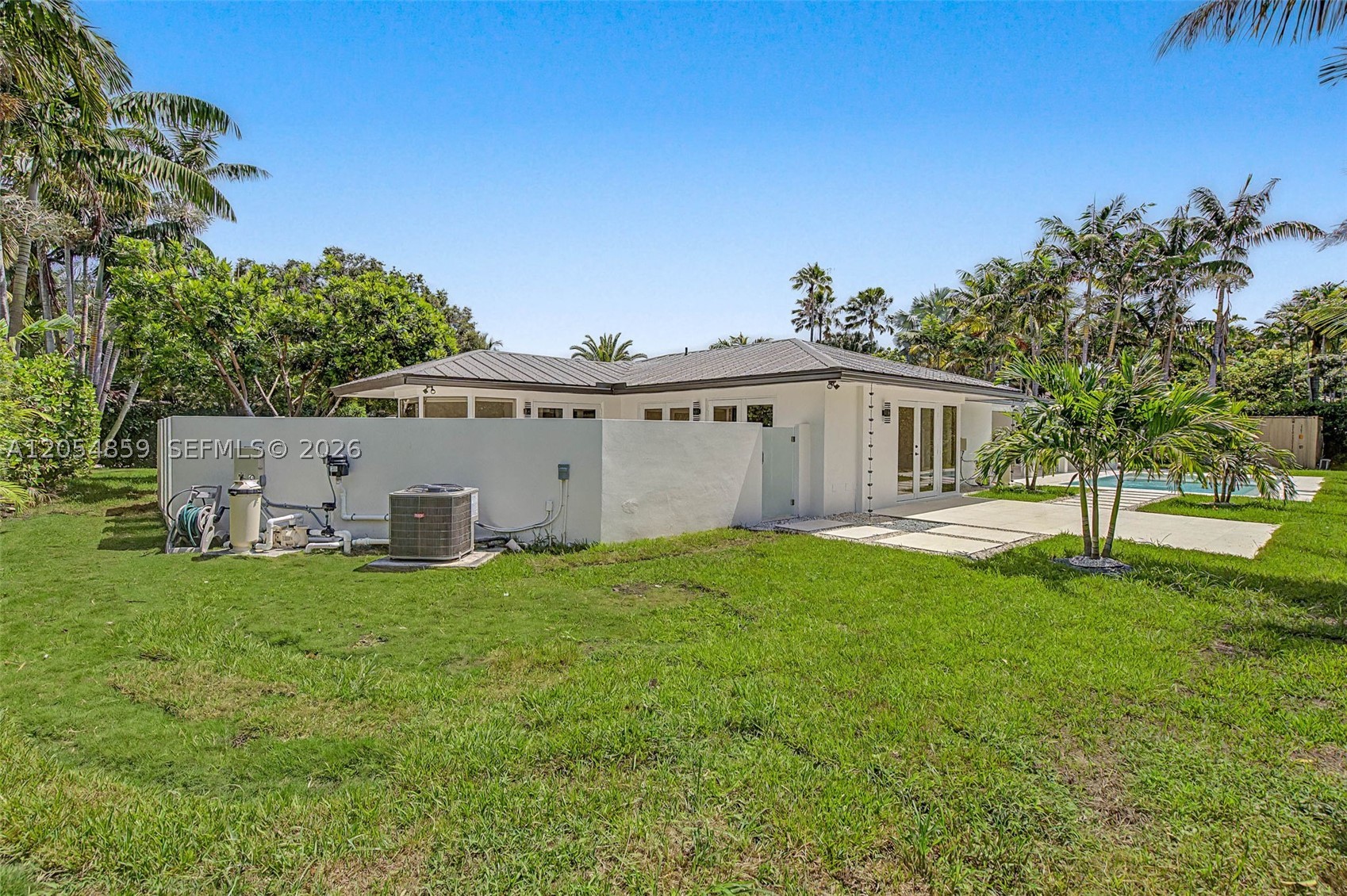 8600 SW 162nd St Palmetto Bay, FL 33157