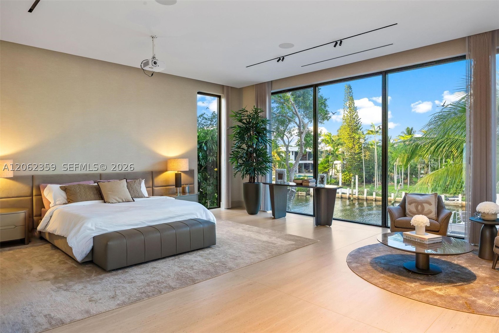 905 Belle Meade Is Dr Miami, FL 33138