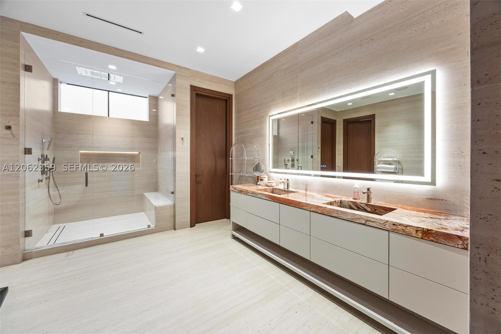 905 Belle Meade Is Dr Miami, FL 33138