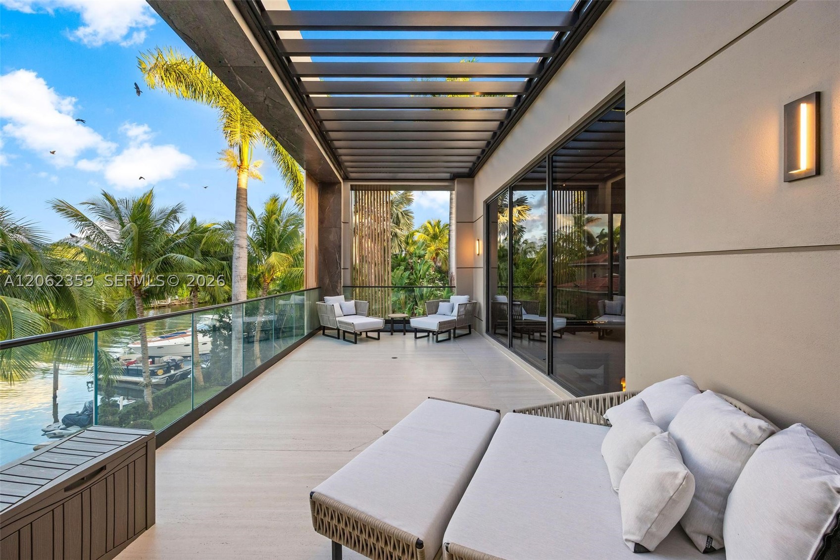 905 Belle Meade Is Dr Miami, FL 33138