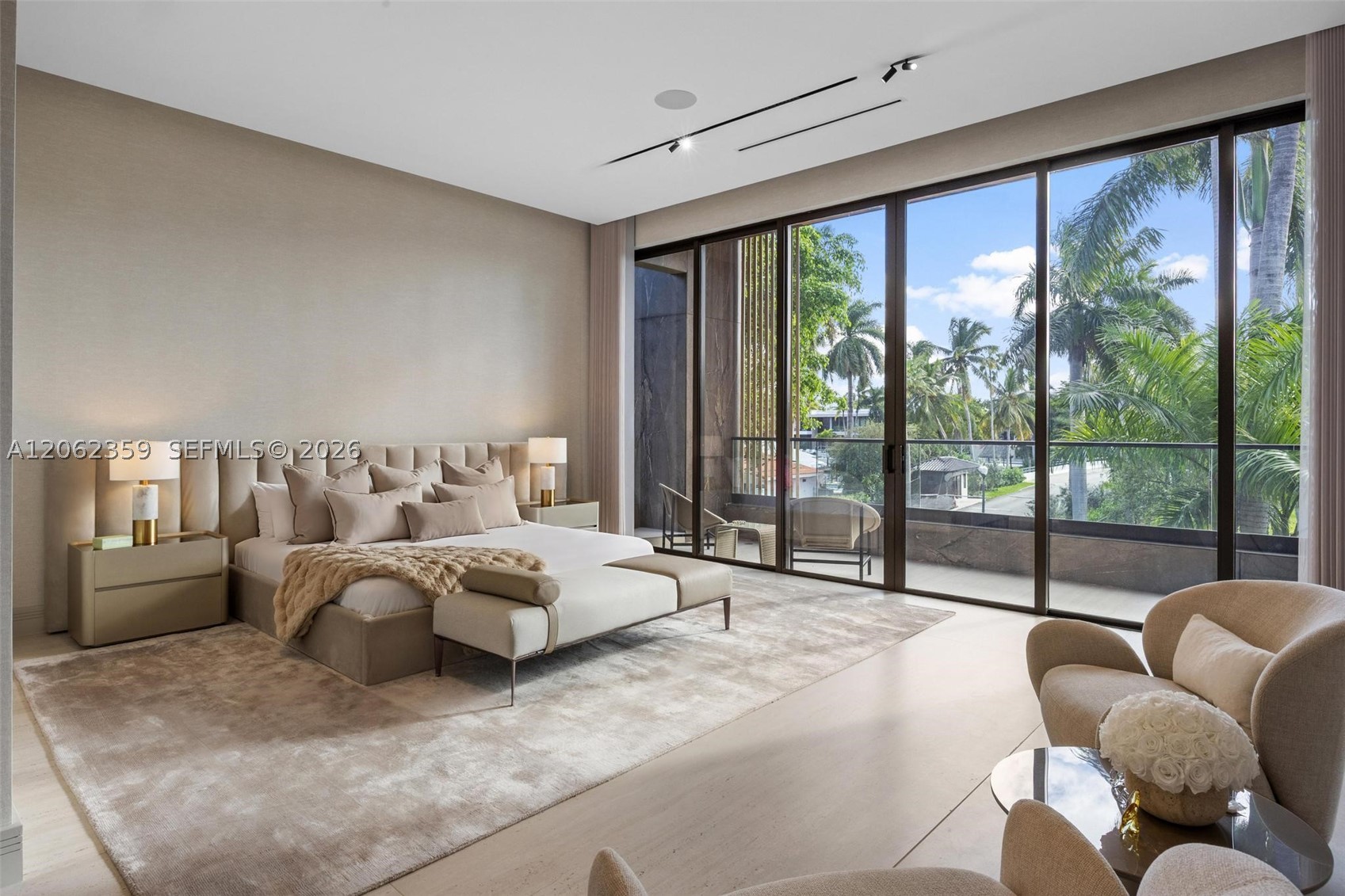 905 Belle Meade Is Dr Miami, FL 33138