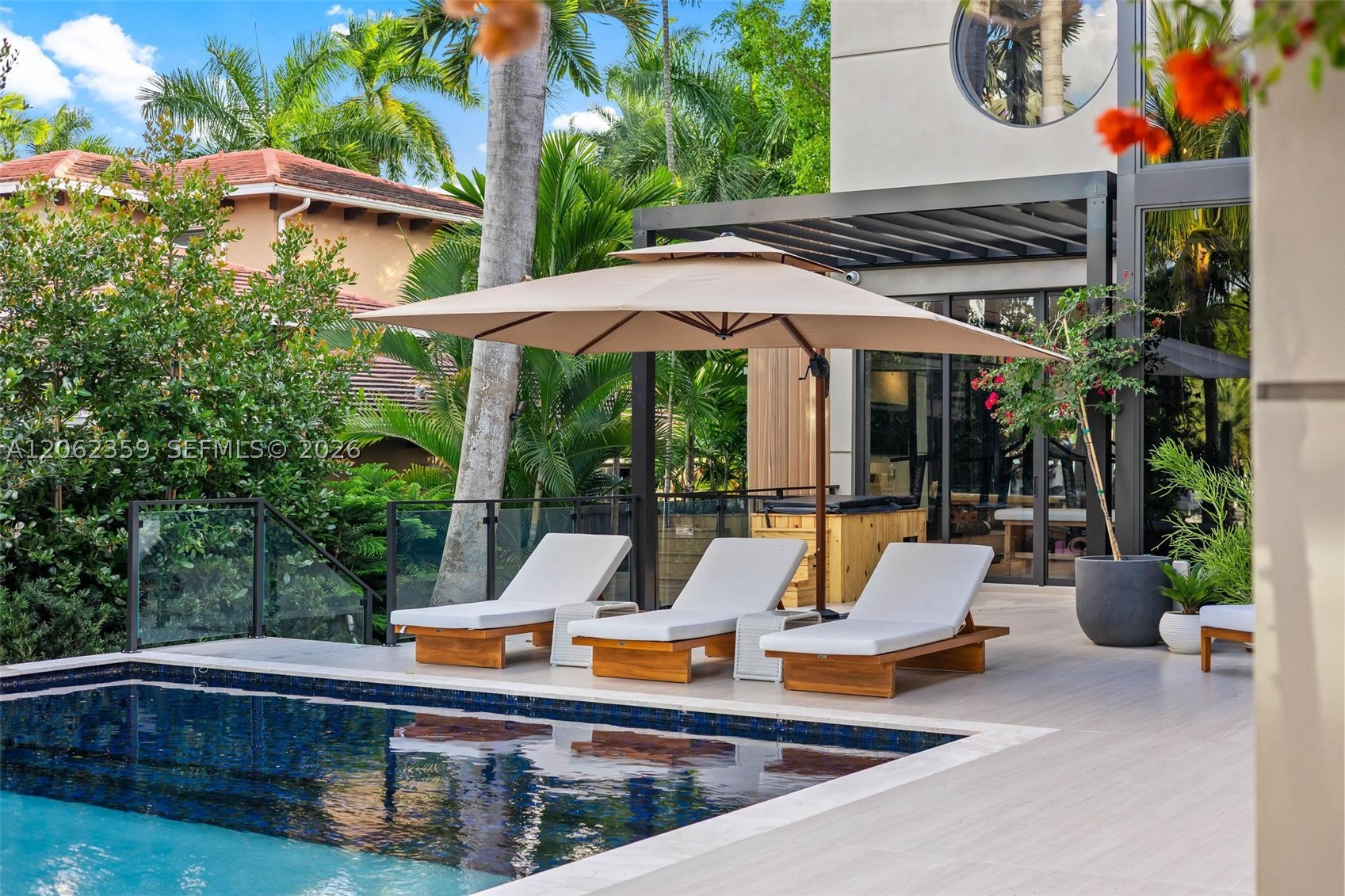 905 Belle Meade Is Dr Miami, FL 33138