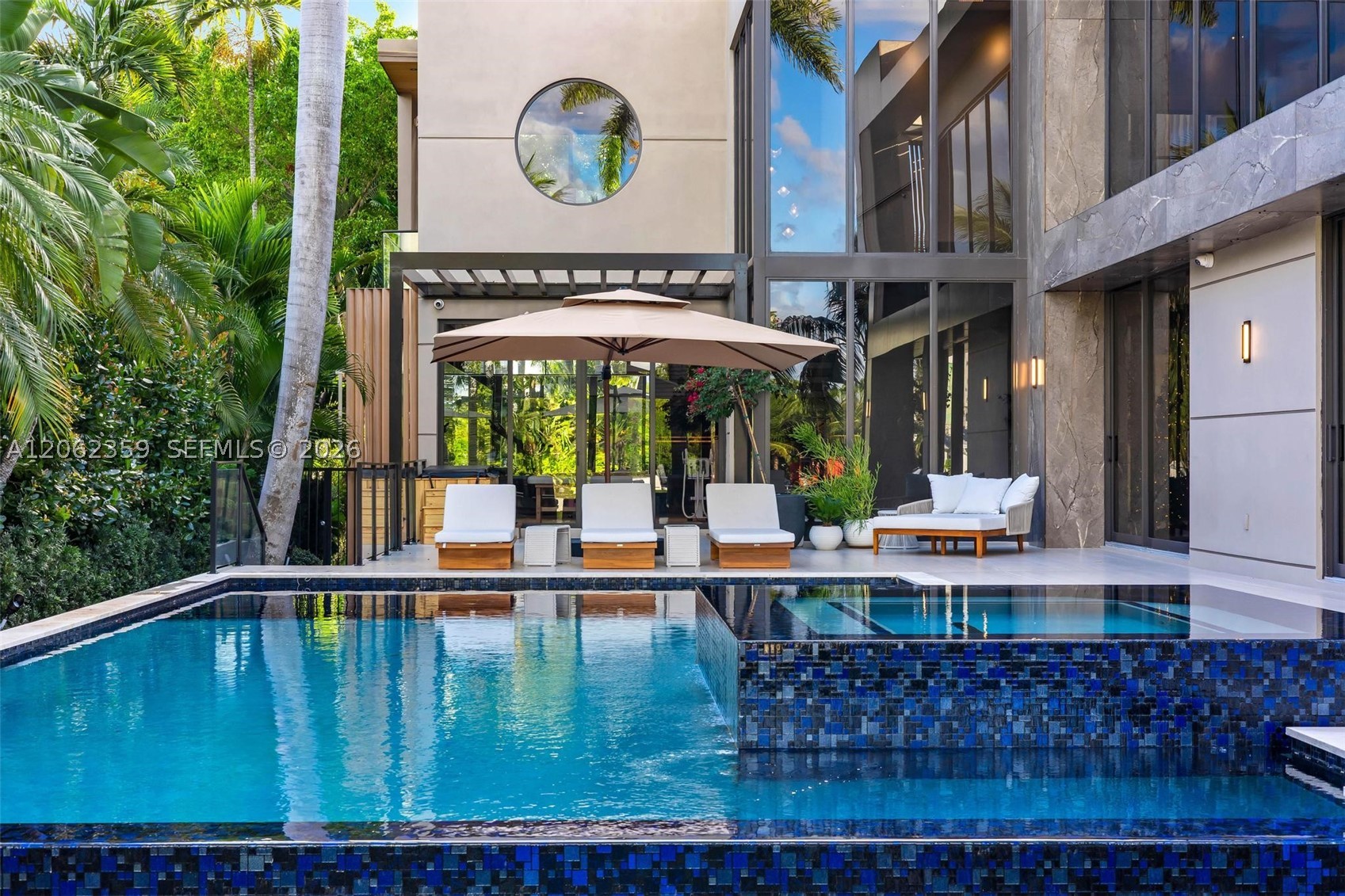 905 Belle Meade Is Dr Miami, FL 33138
