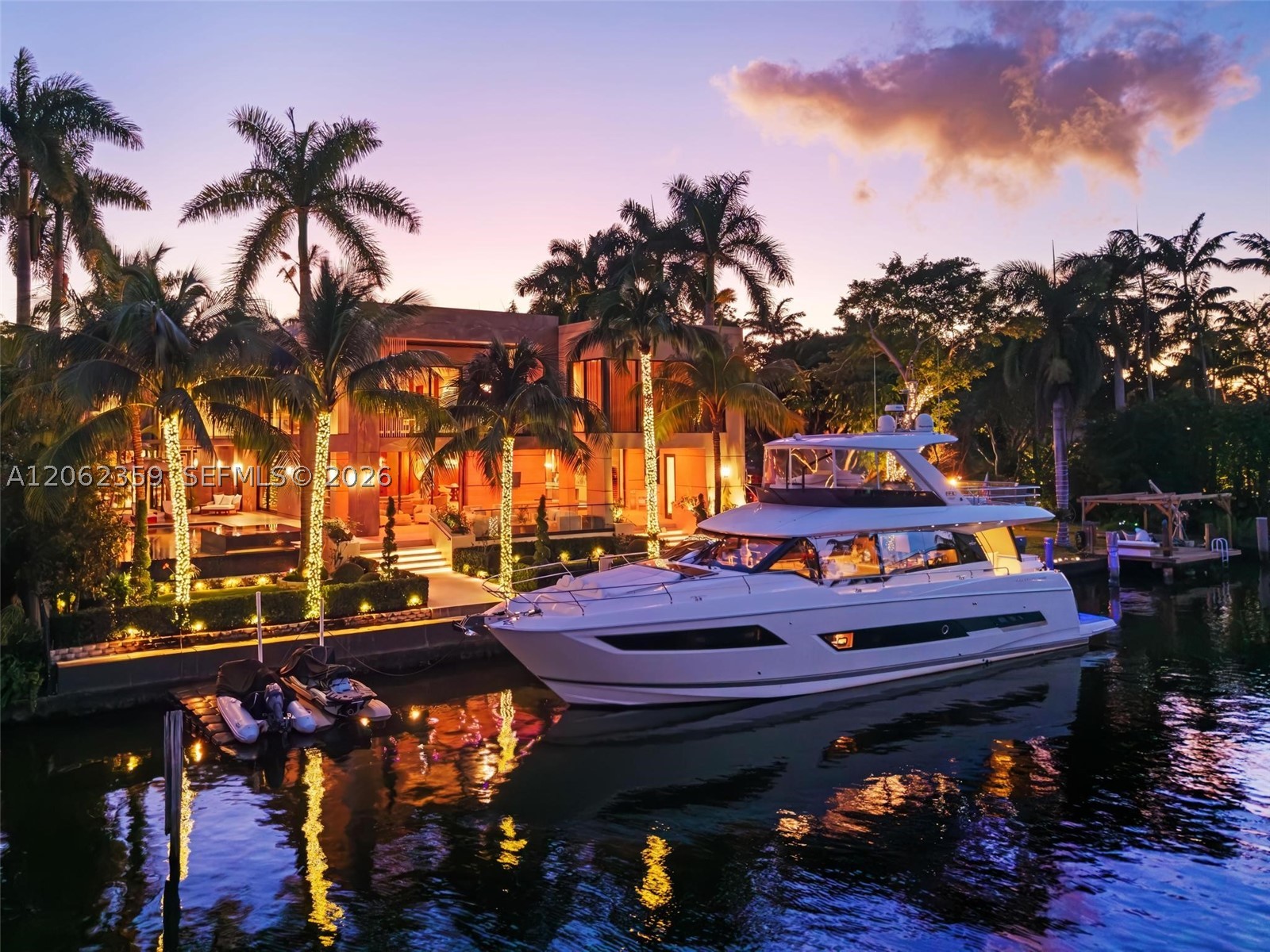 905 Belle Meade Is Dr Miami, FL 33138