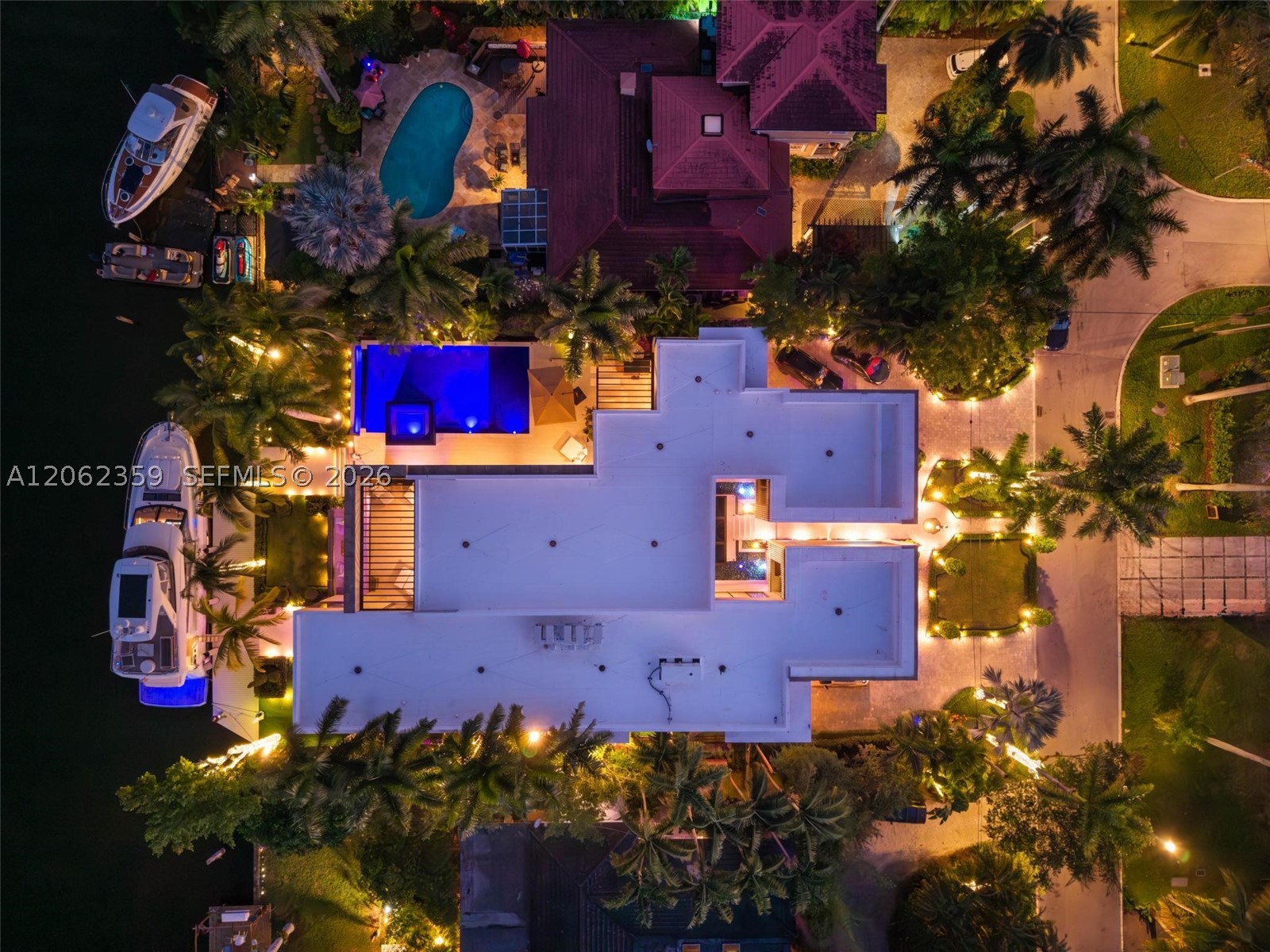 905 Belle Meade Is Dr Miami, FL 33138