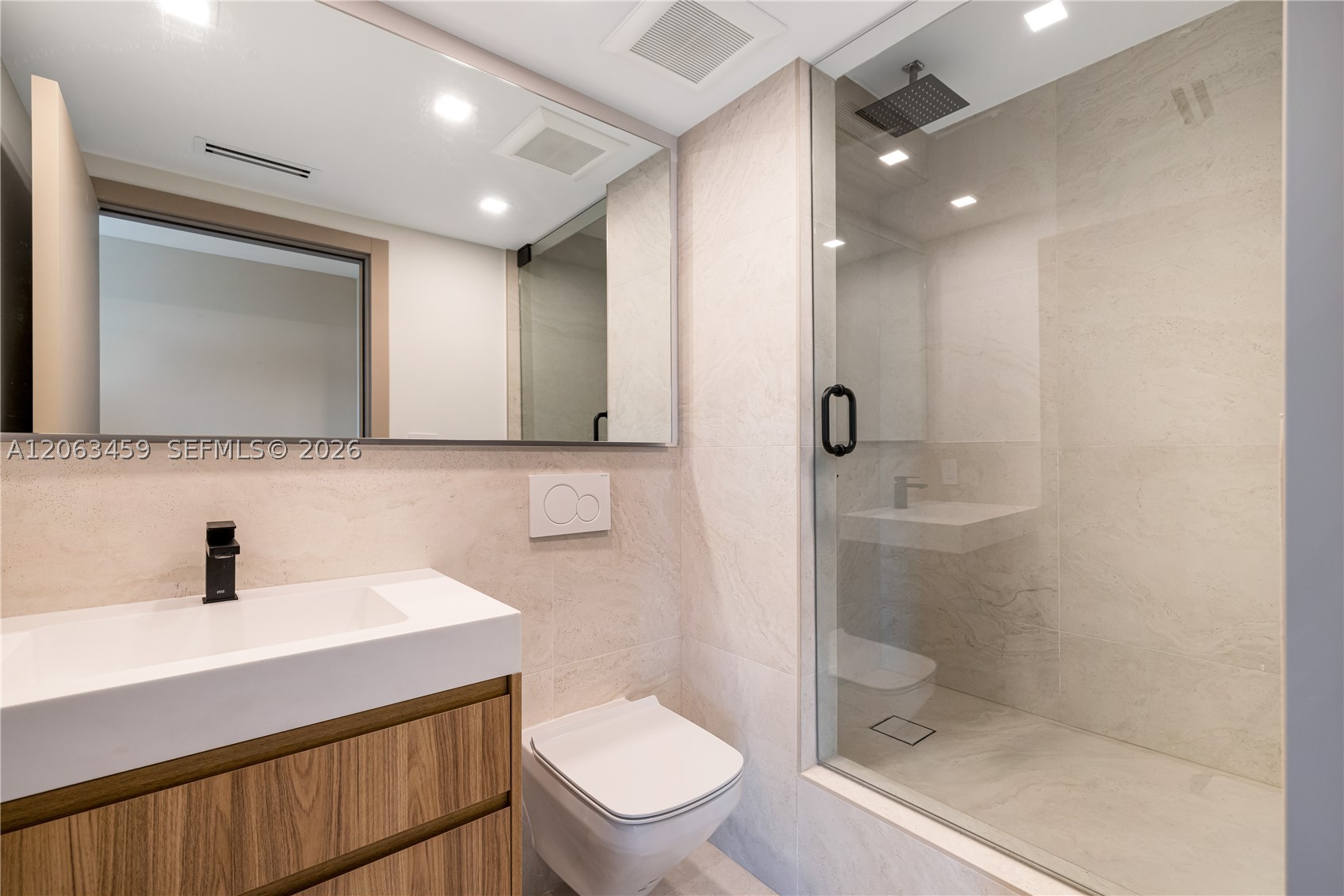 10155 Collins Ave #202 Bal Harbour, FL 33154