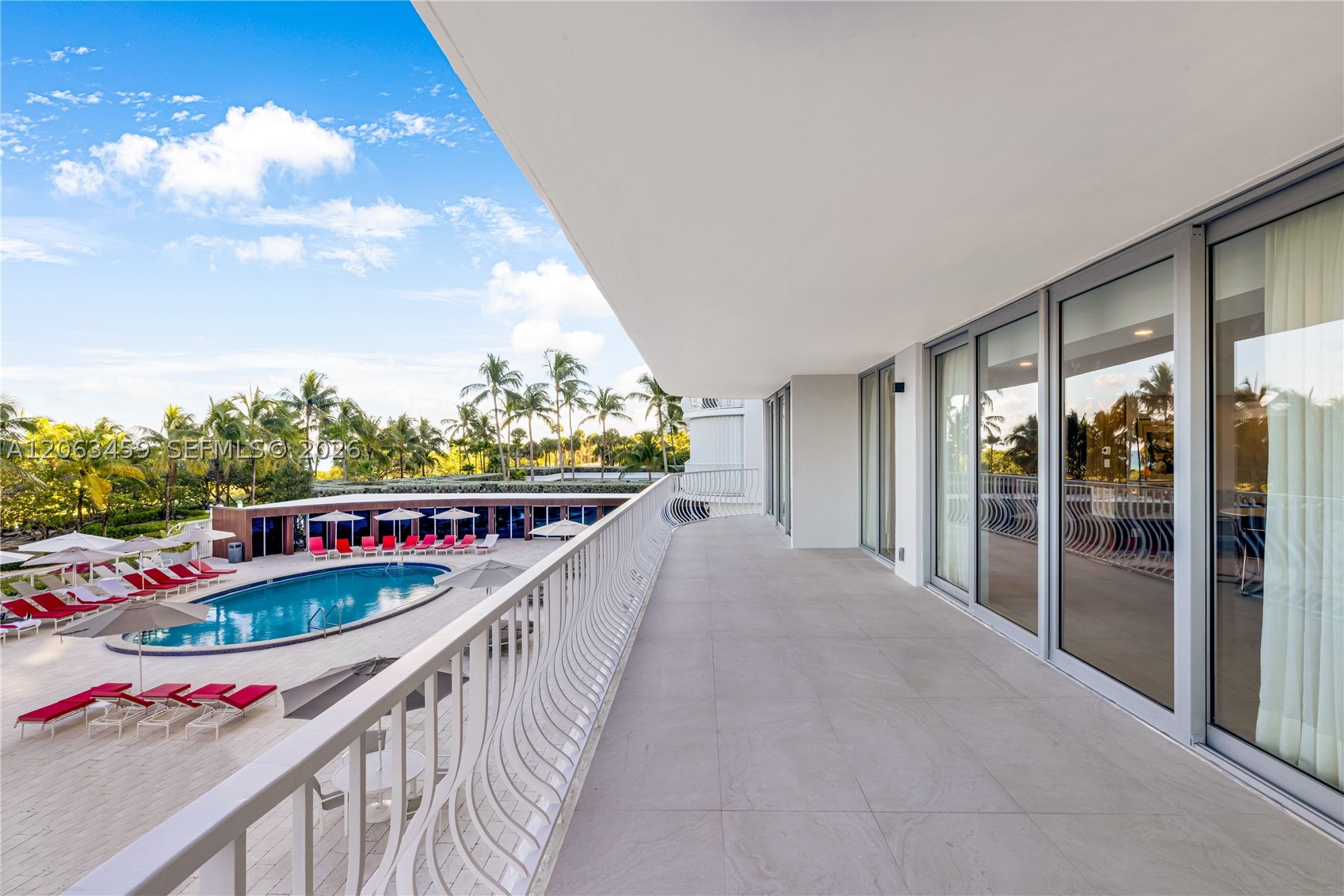 10155 Collins Ave #202 Bal Harbour, FL 33154