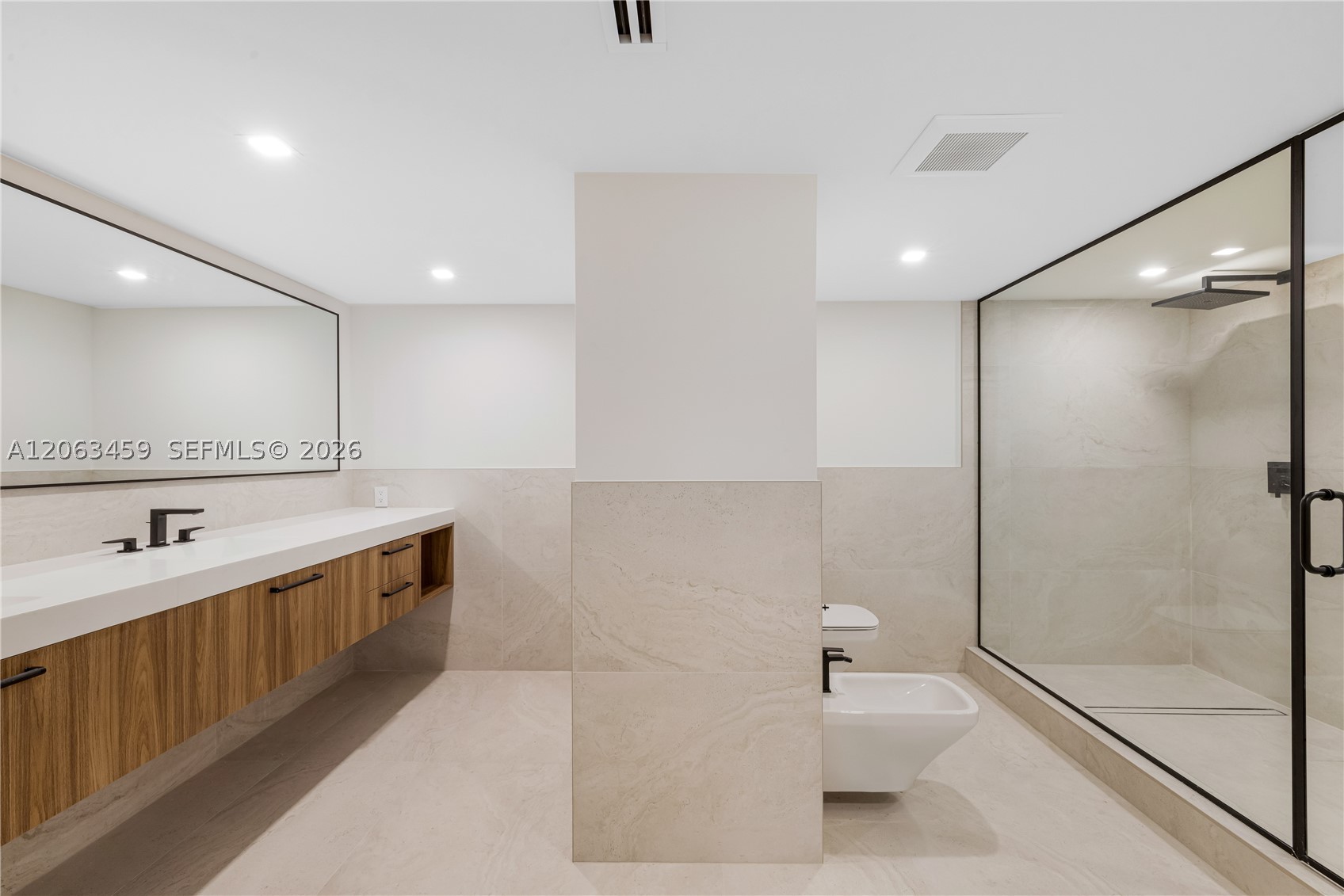 10155 Collins Ave #202 Bal Harbour, FL 33154
