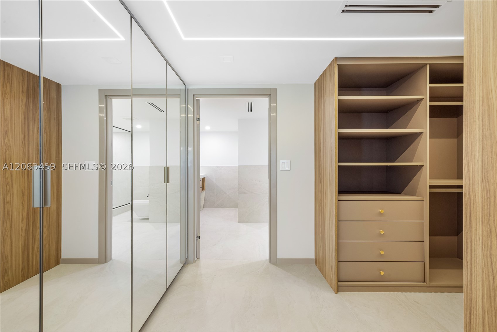 10155 Collins Ave #202 Bal Harbour, FL 33154