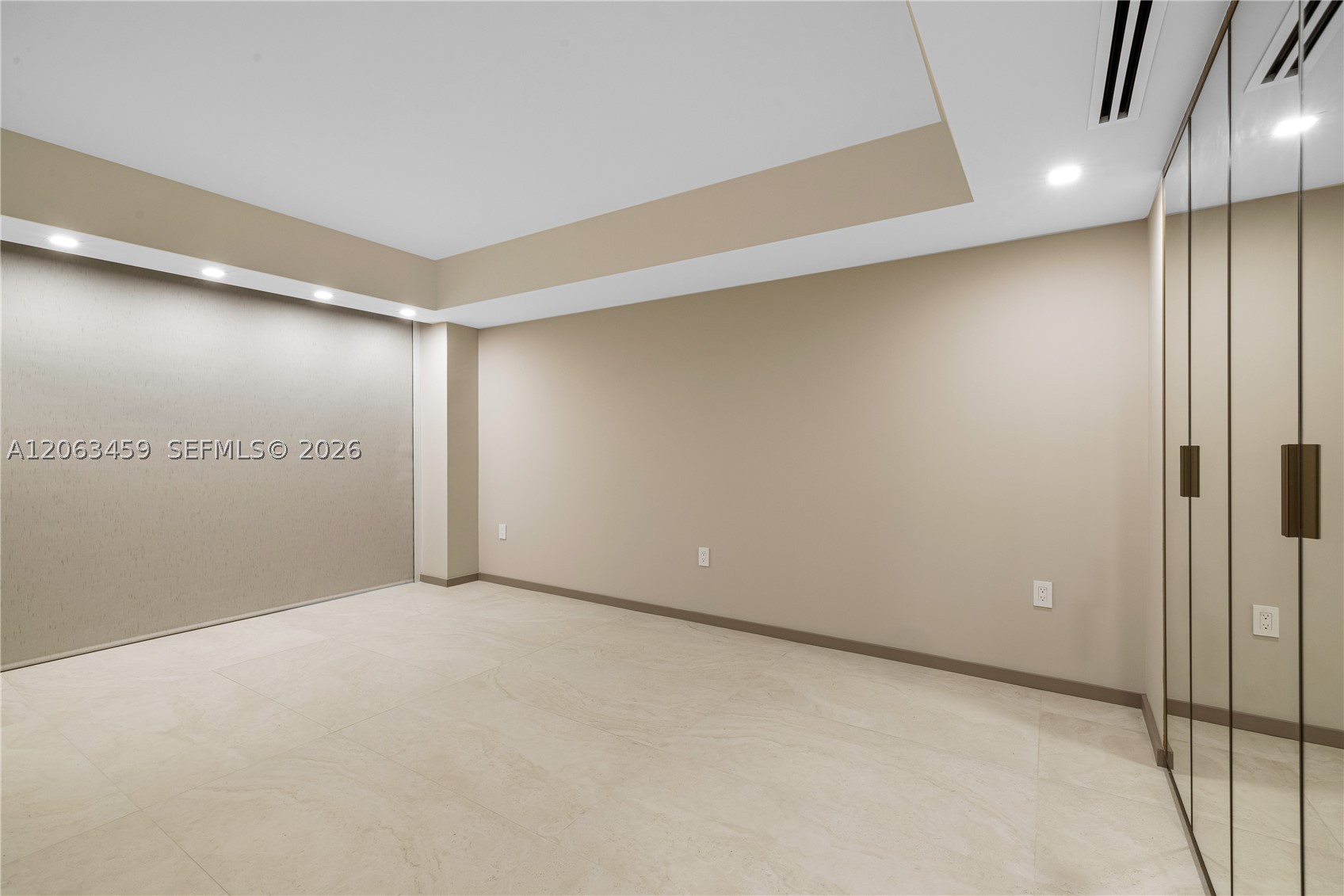 10155 Collins Ave #202 Bal Harbour, FL 33154