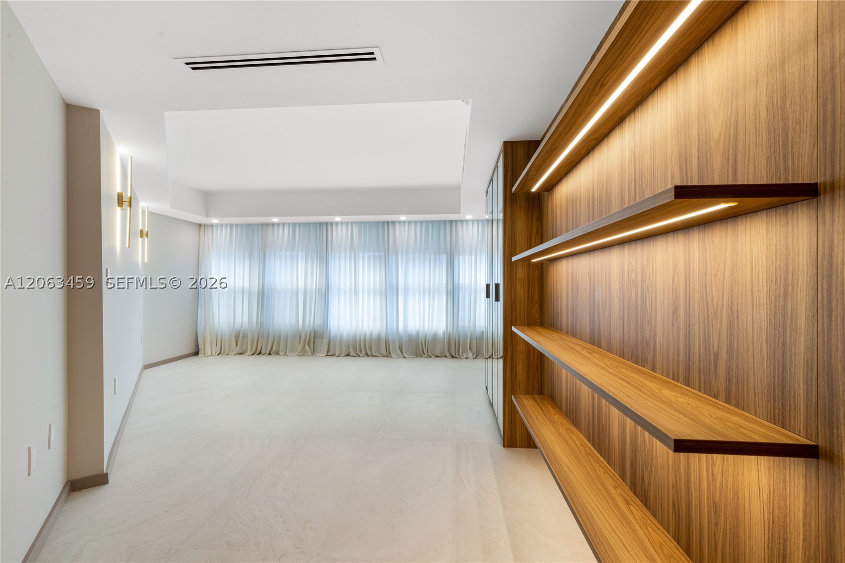 10155 Collins Ave #202 Bal Harbour, FL 33154