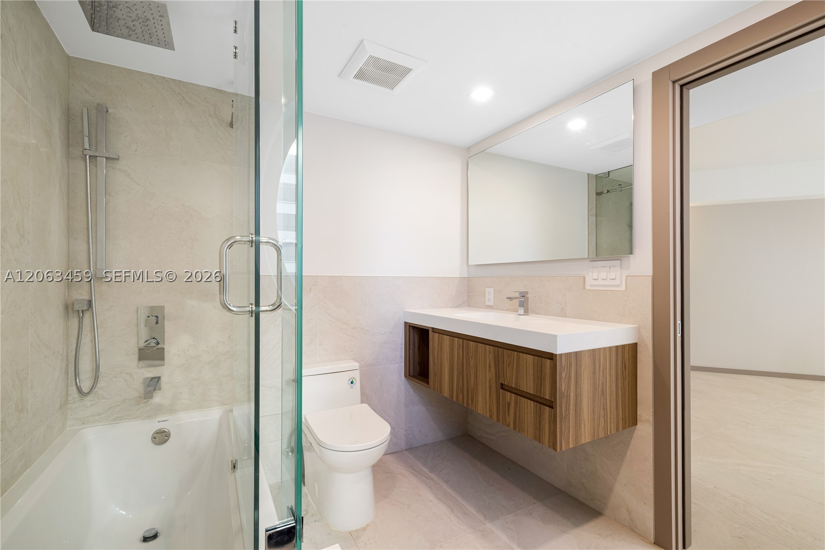 10155 Collins Ave #202 Bal Harbour, FL 33154