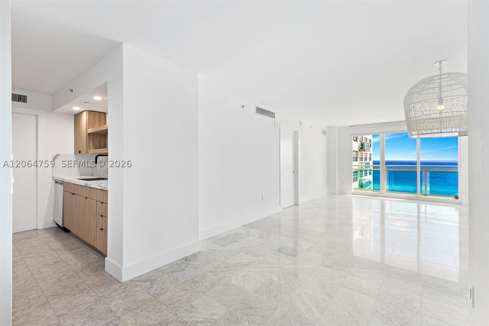 6917 Collins Ave