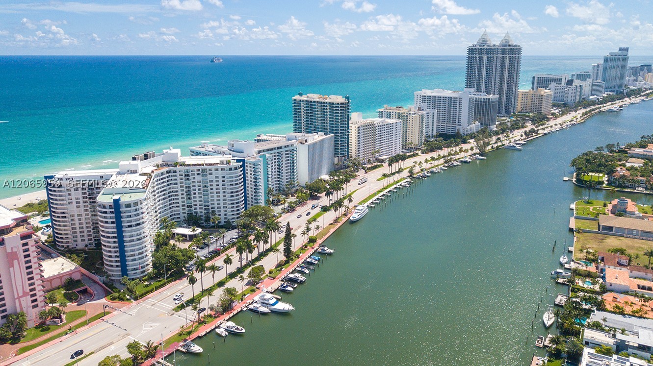 5161 Collins Ave #306