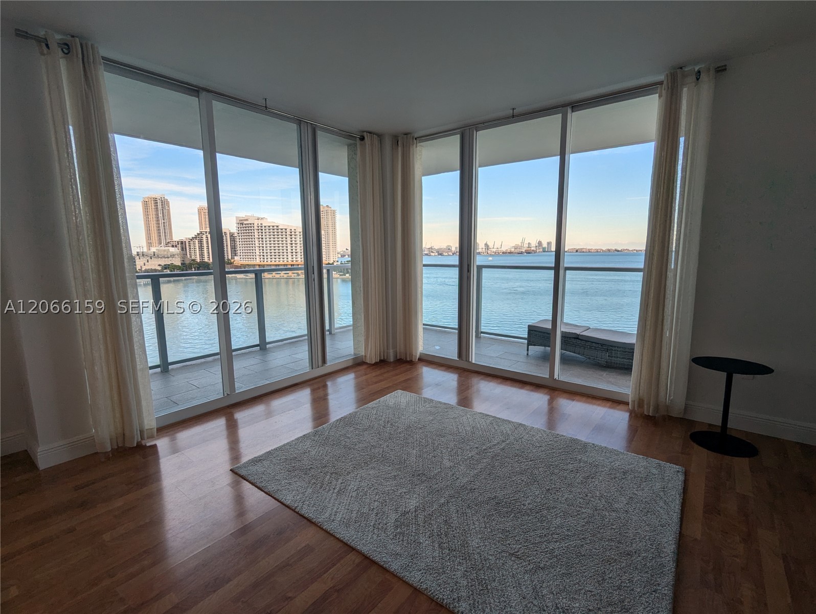 image The Mark on Brickell36