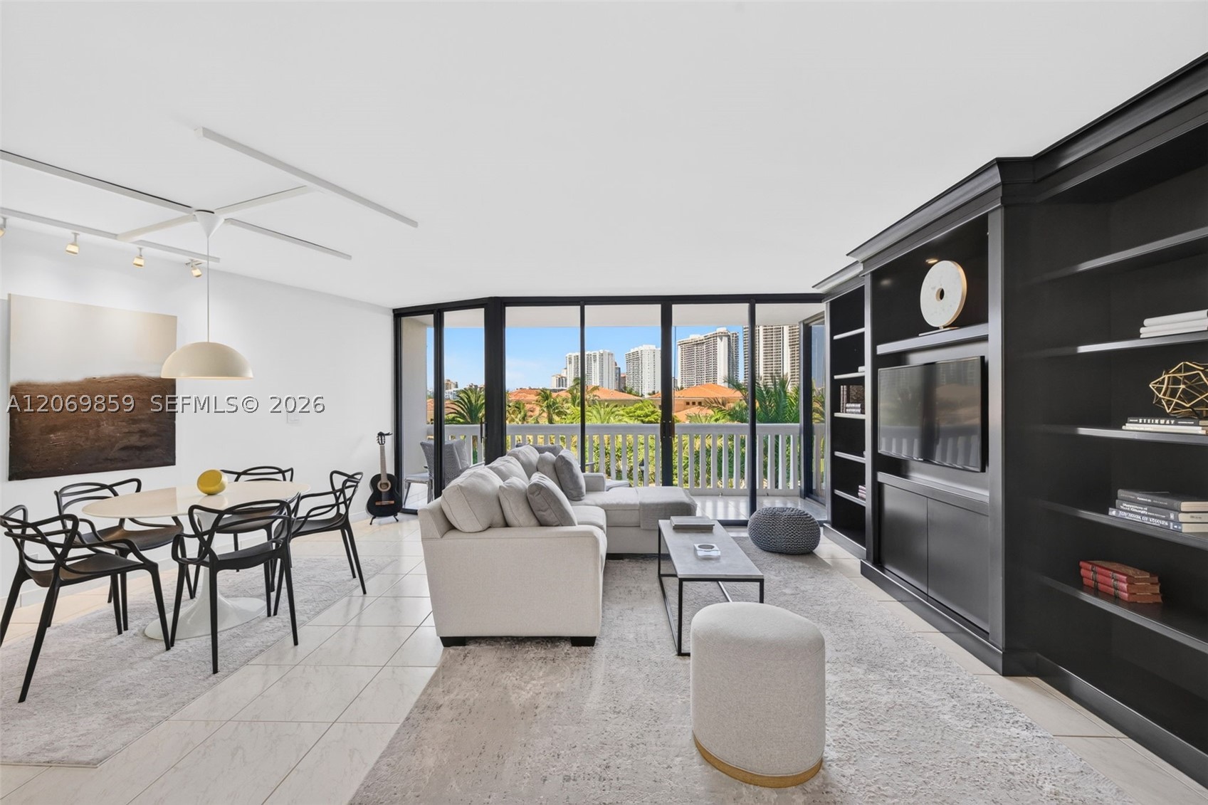 1000 Island Blvd #405