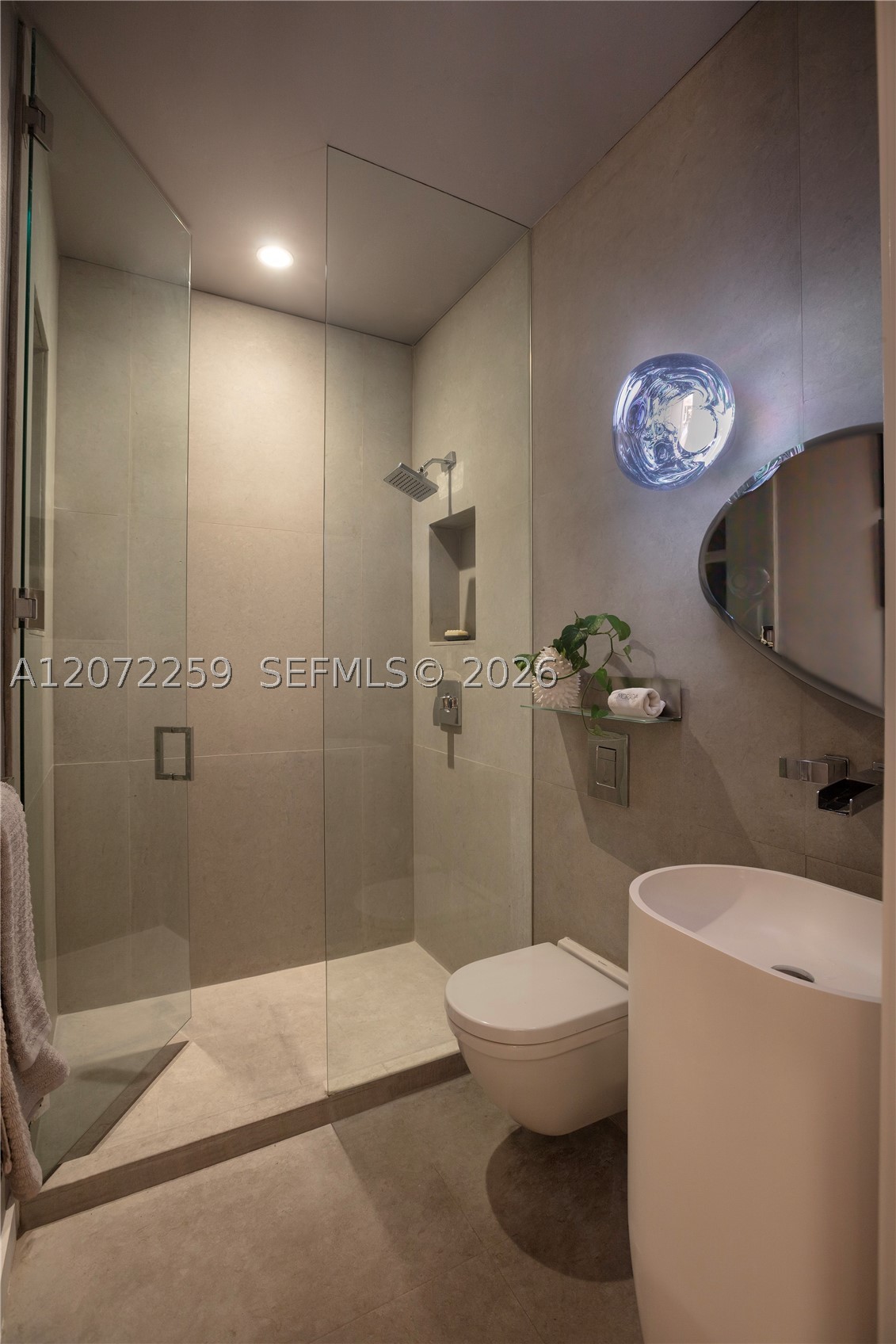 2840 Flamingo Dr Miami Beach, FL 33140