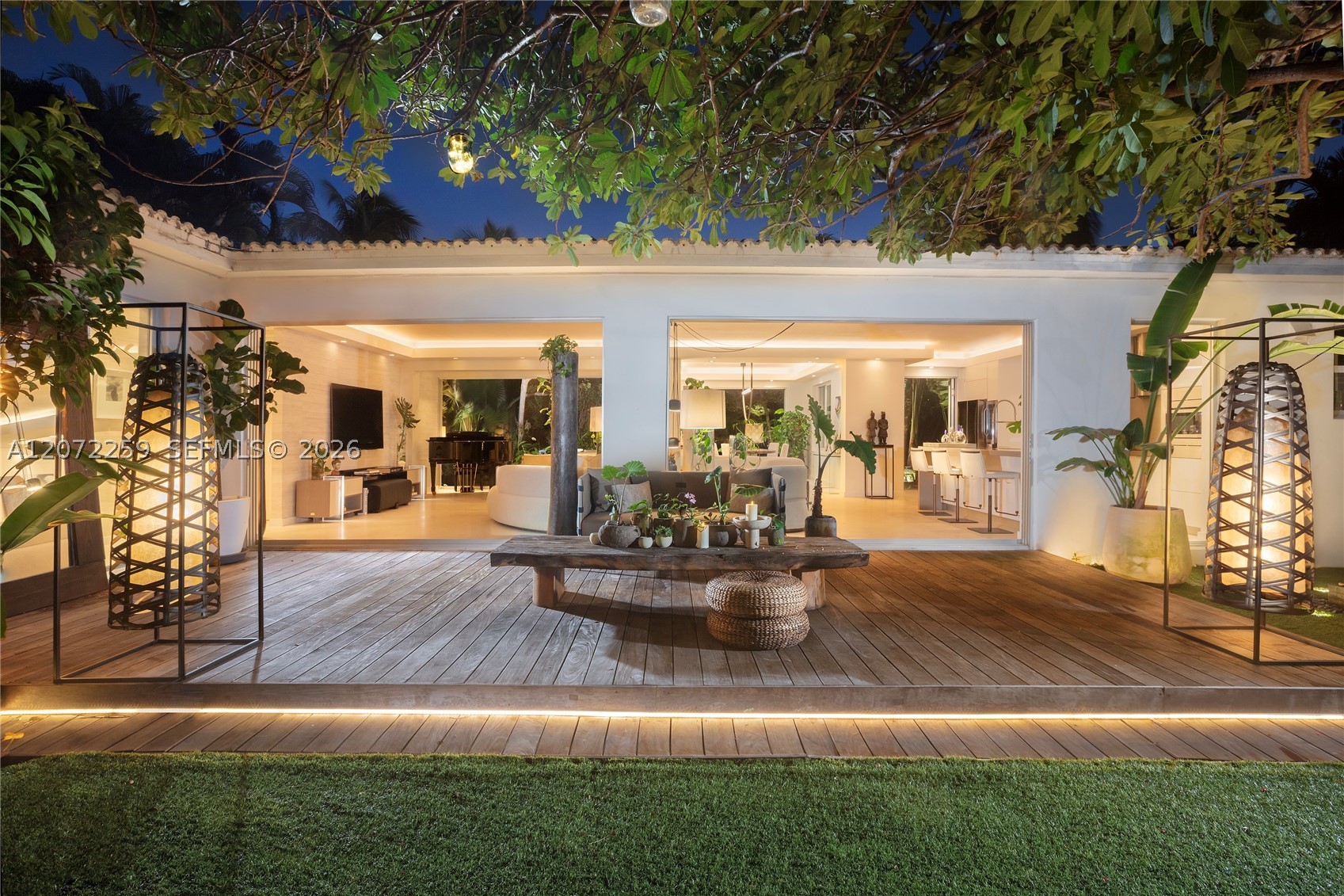 2840 Flamingo Dr Miami Beach, FL 33140