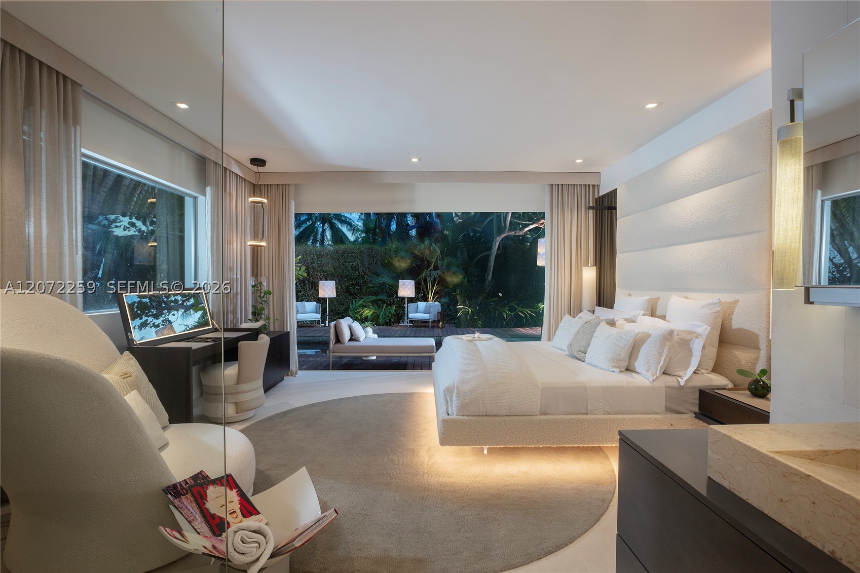 2840 Flamingo Dr Miami Beach, FL 33140