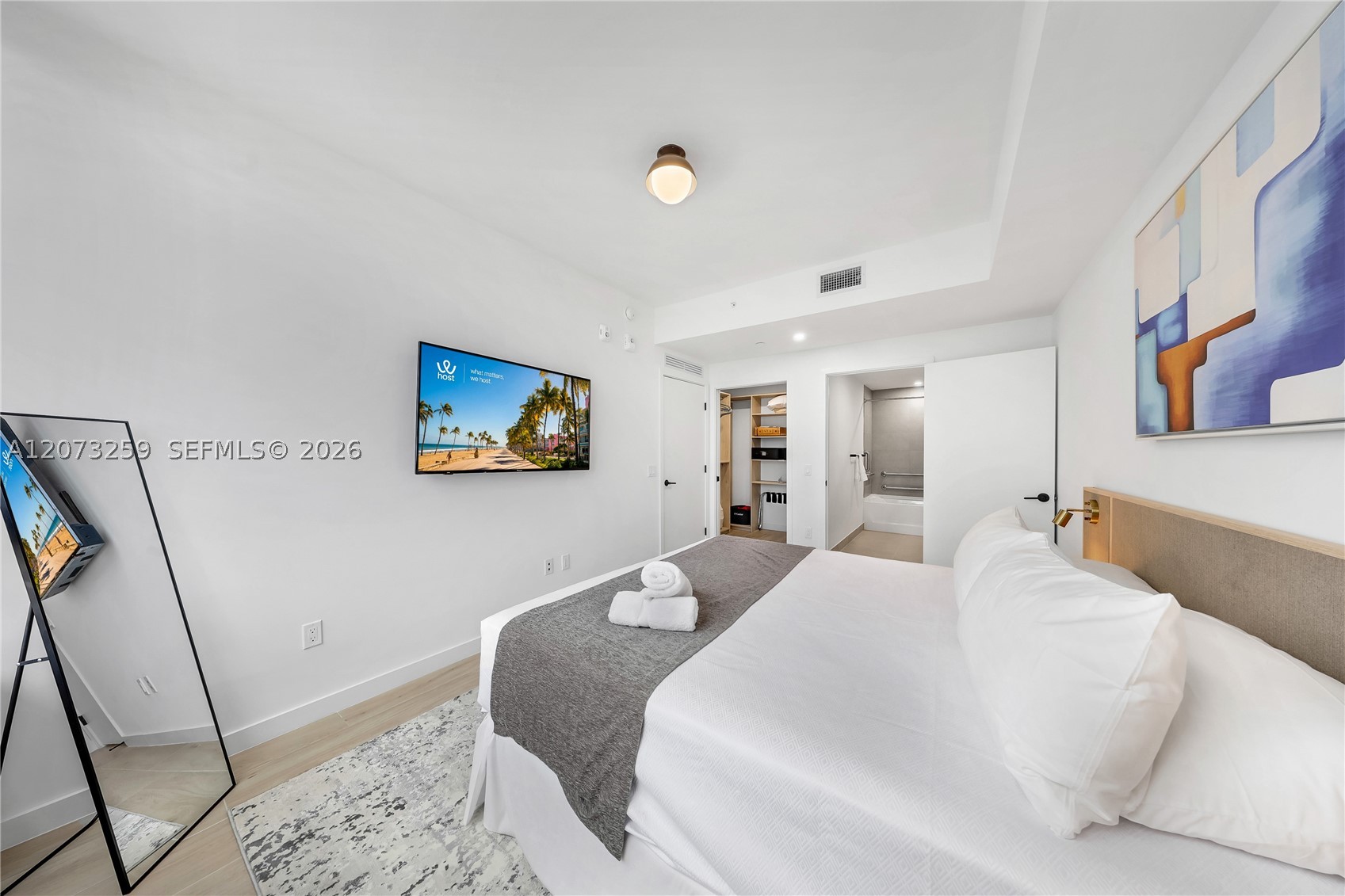 225 N Miami Ave #2005 Miami, FL 33128
