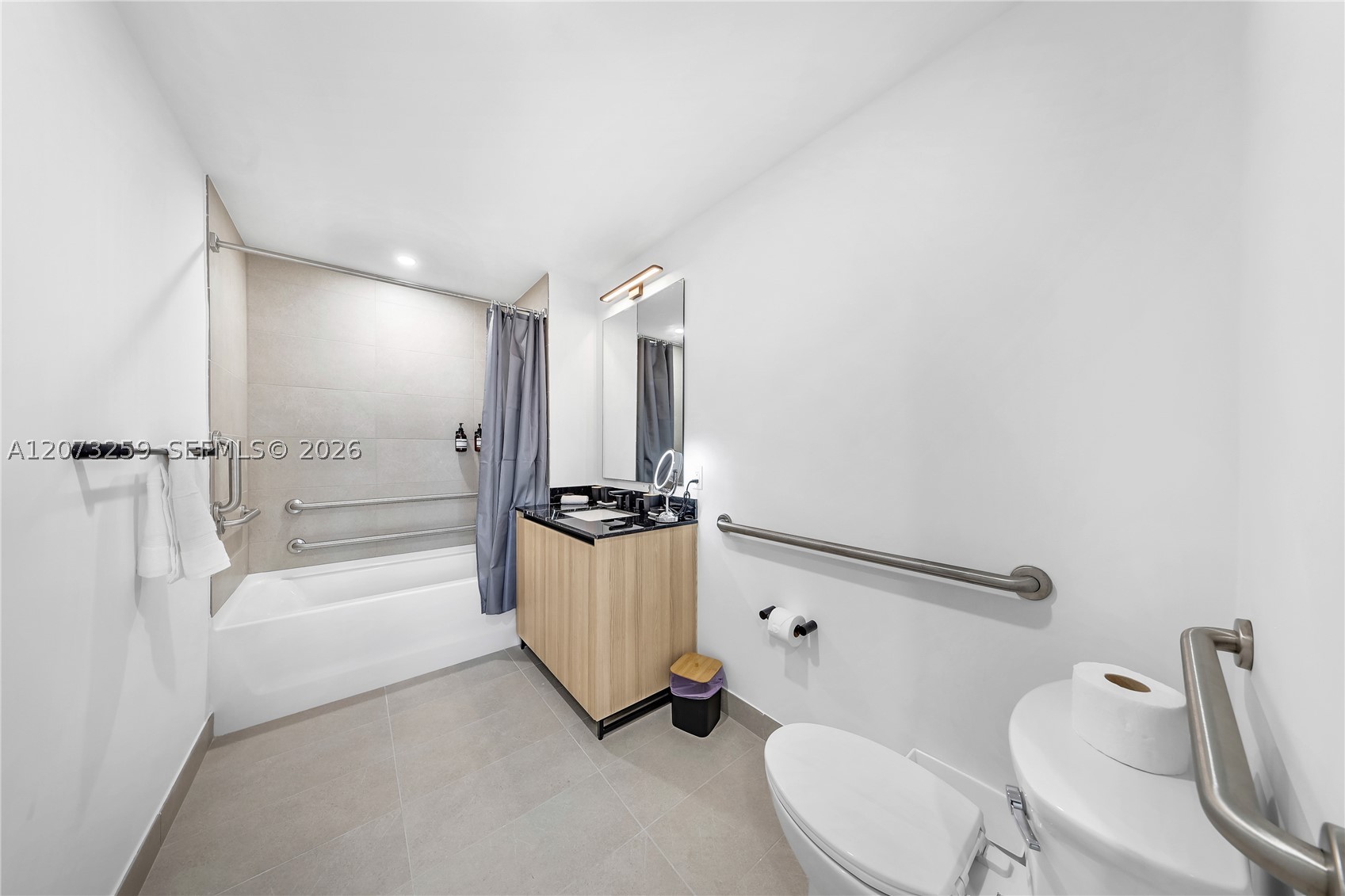 225 N Miami Ave #2005 Miami, FL 33128