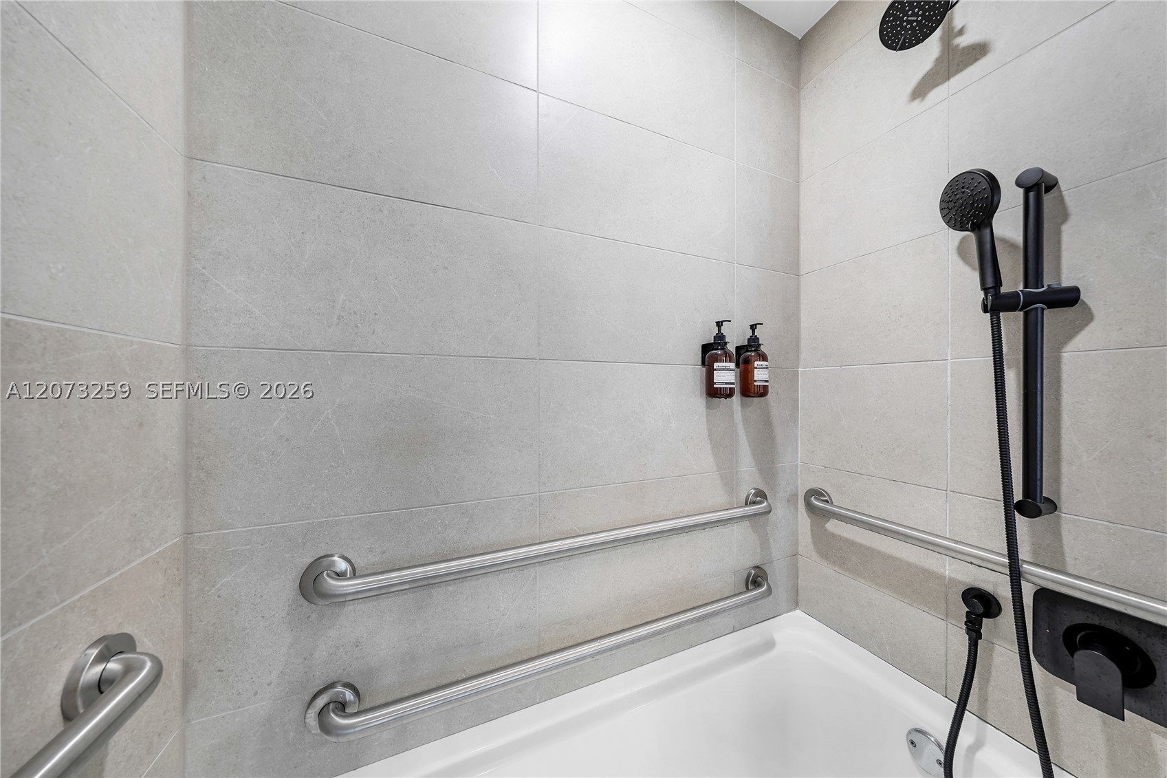 225 N Miami Ave #2005 Miami, FL 33128