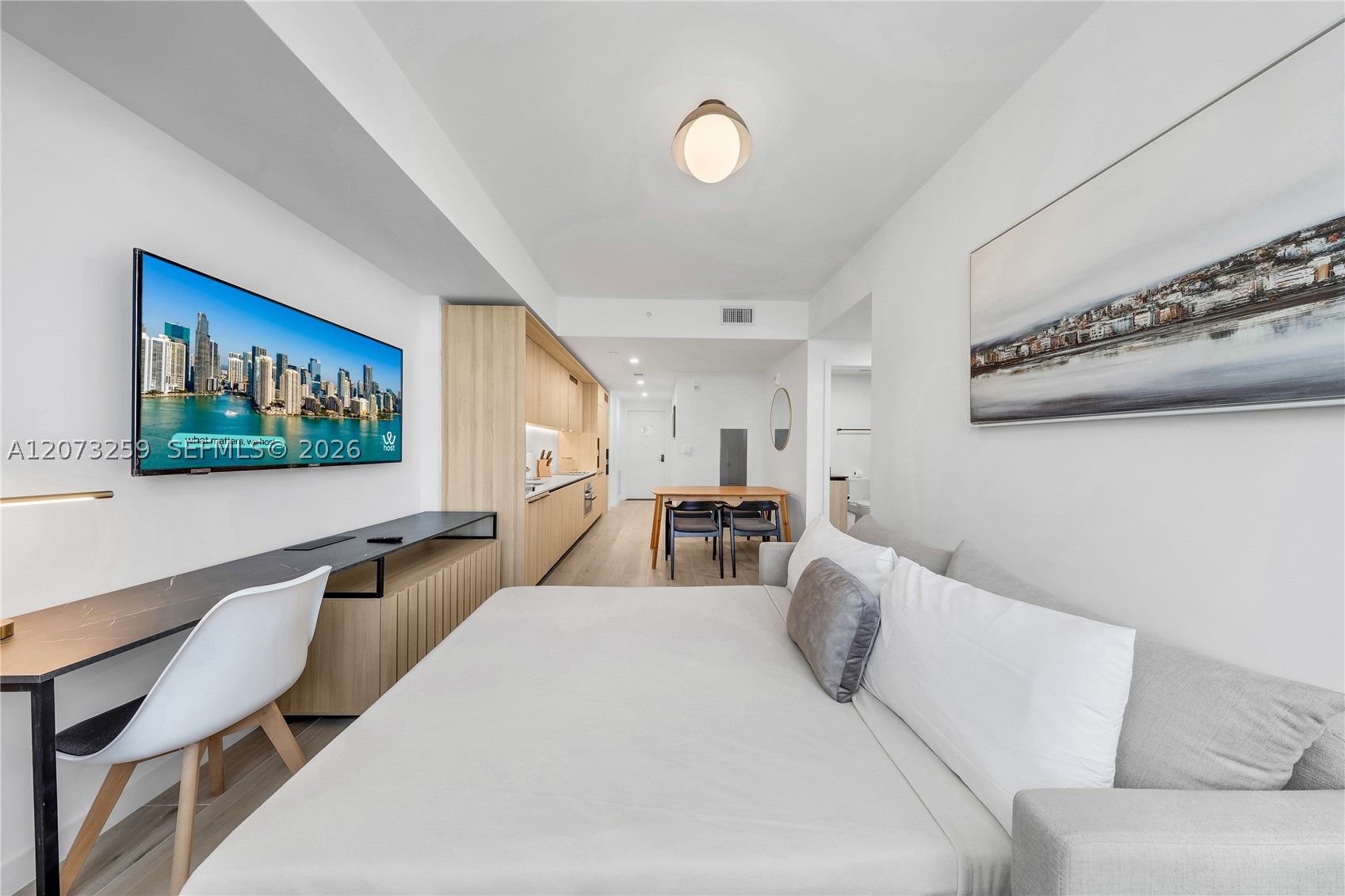 225 N Miami Ave #2005 Miami, FL 33128