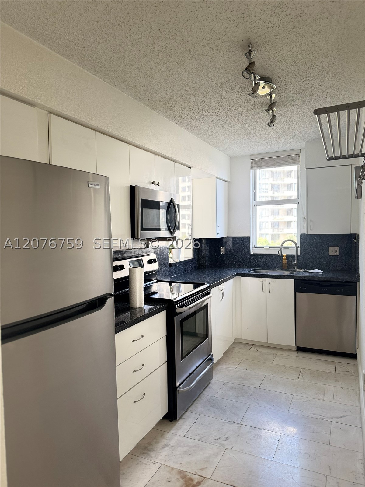 770 Claughton Is Dr #601 Miami, FL 33131