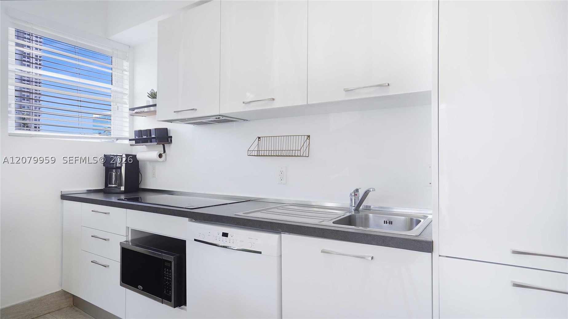 1321 15th Miami Beach, FL 33139