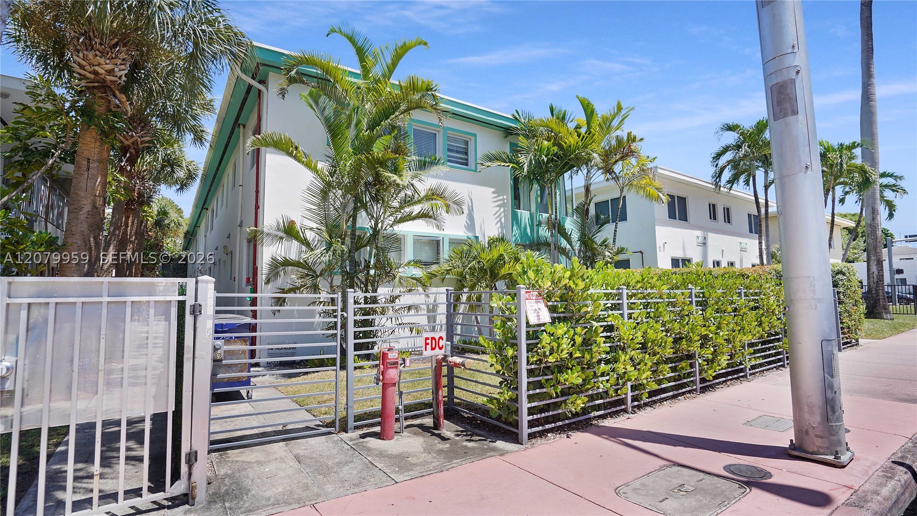1321 15th Miami Beach, FL 33139