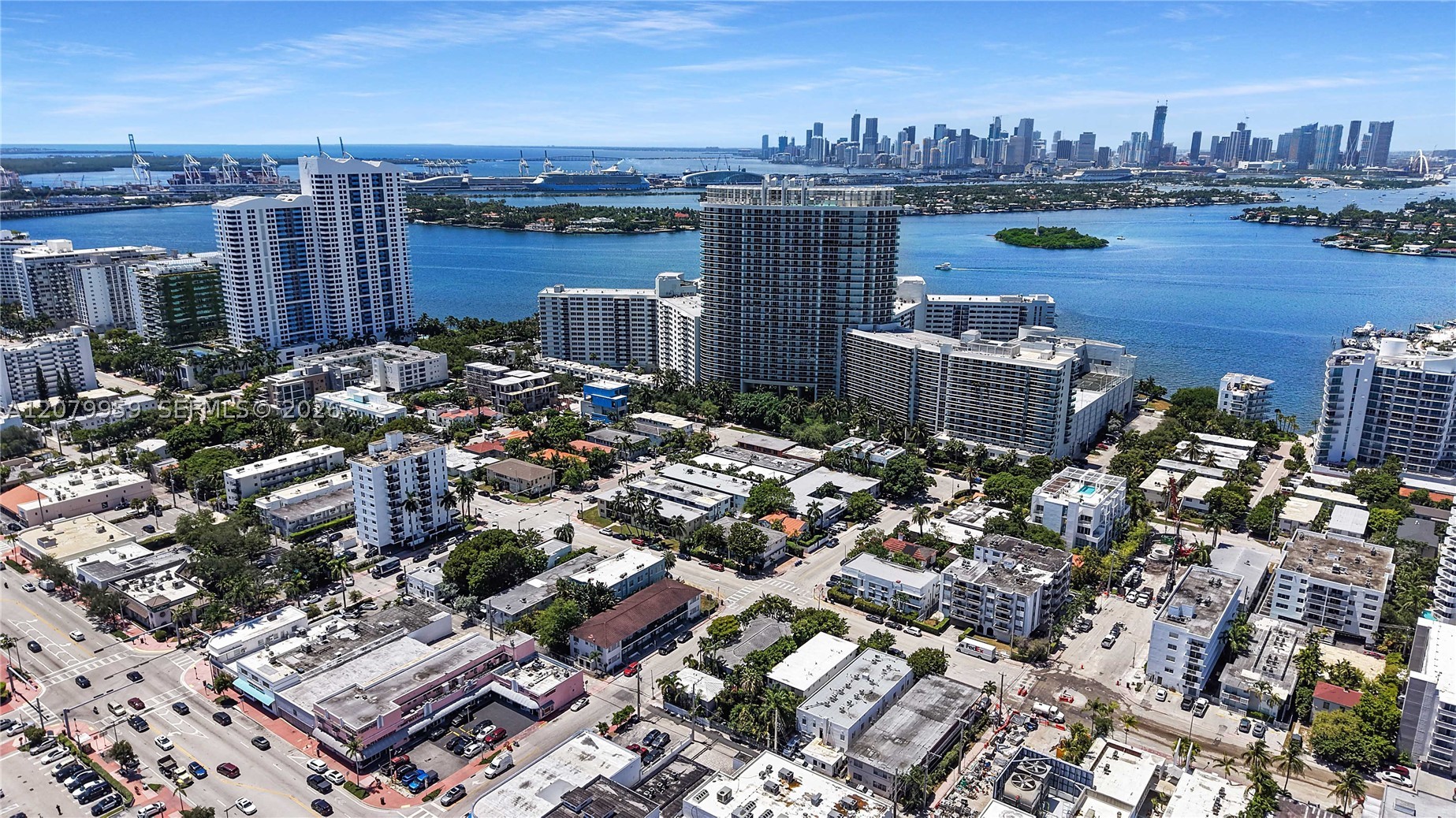 1321 15th Miami Beach, FL 33139