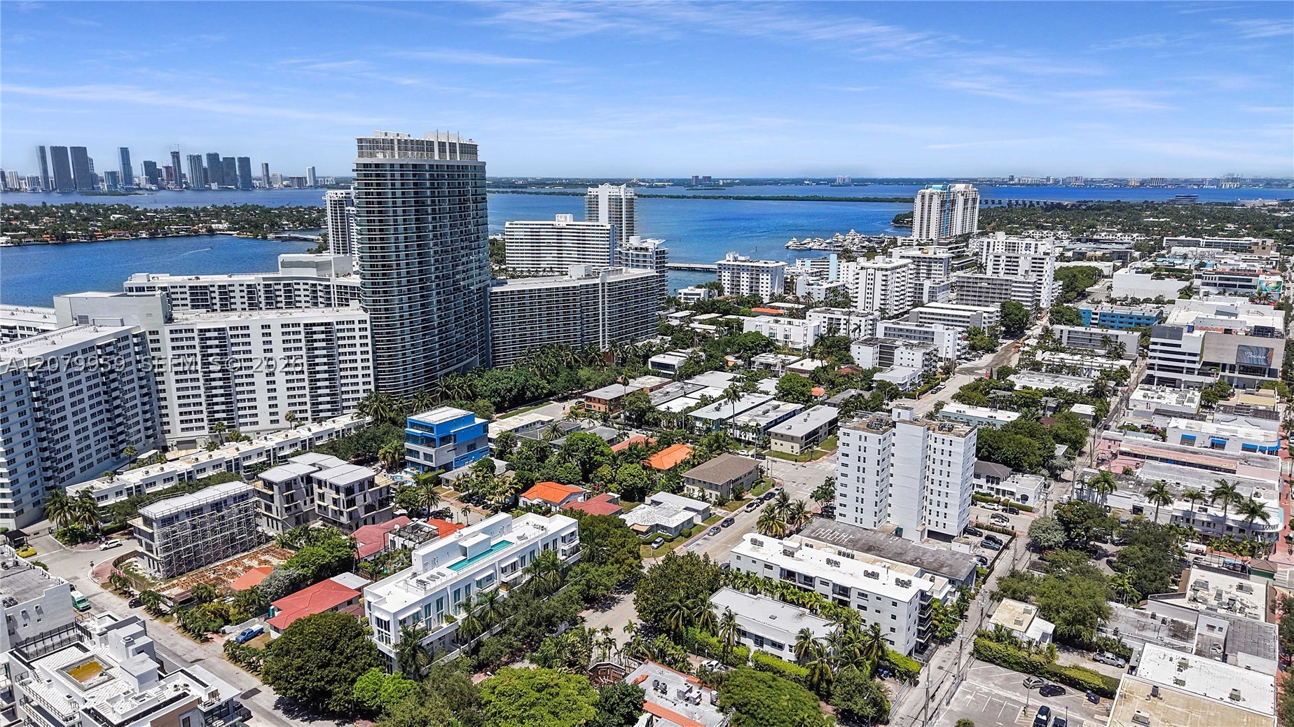 1321 15th Miami Beach, FL 33139