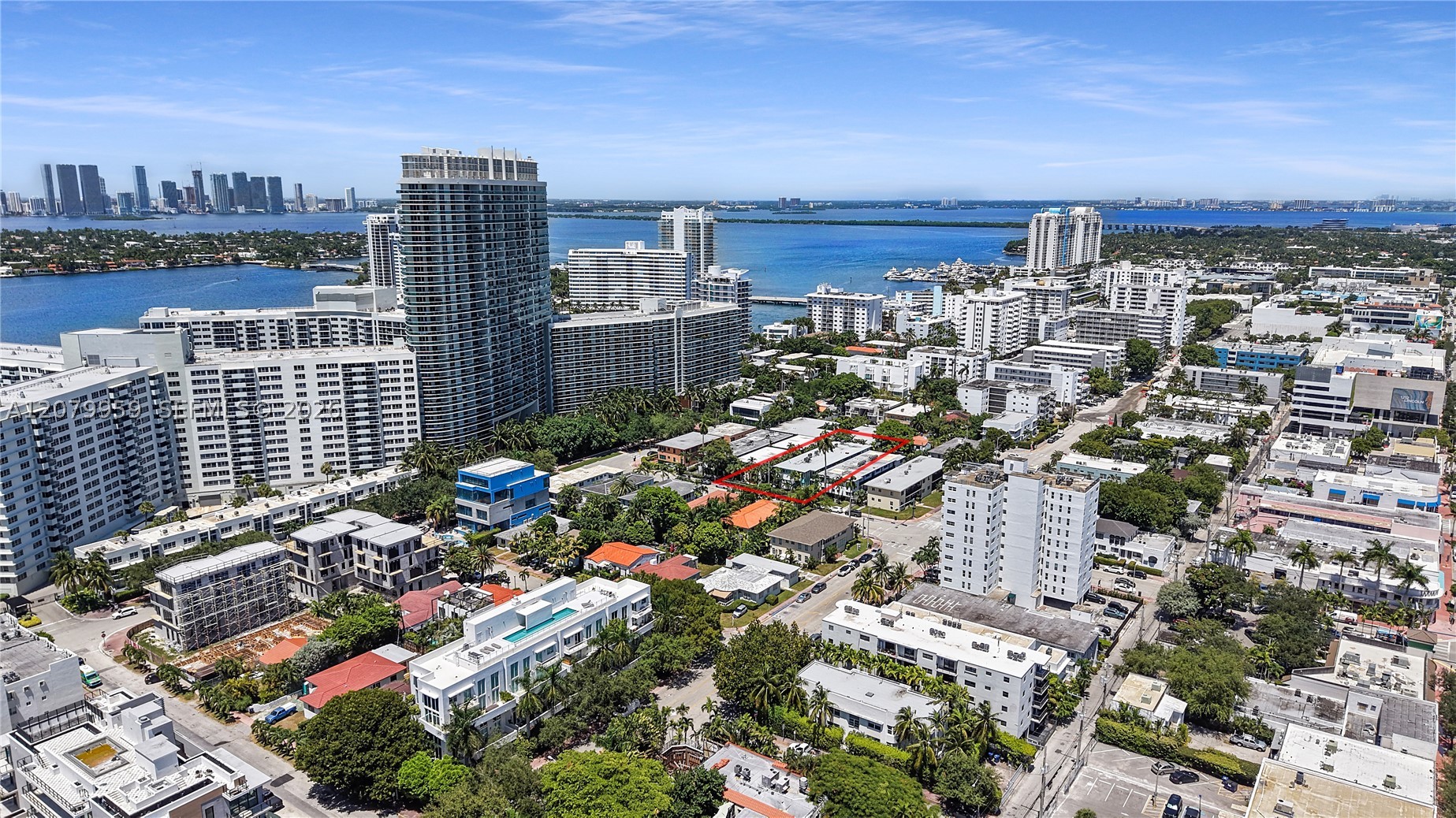 1321 15th Miami Beach, FL 33139