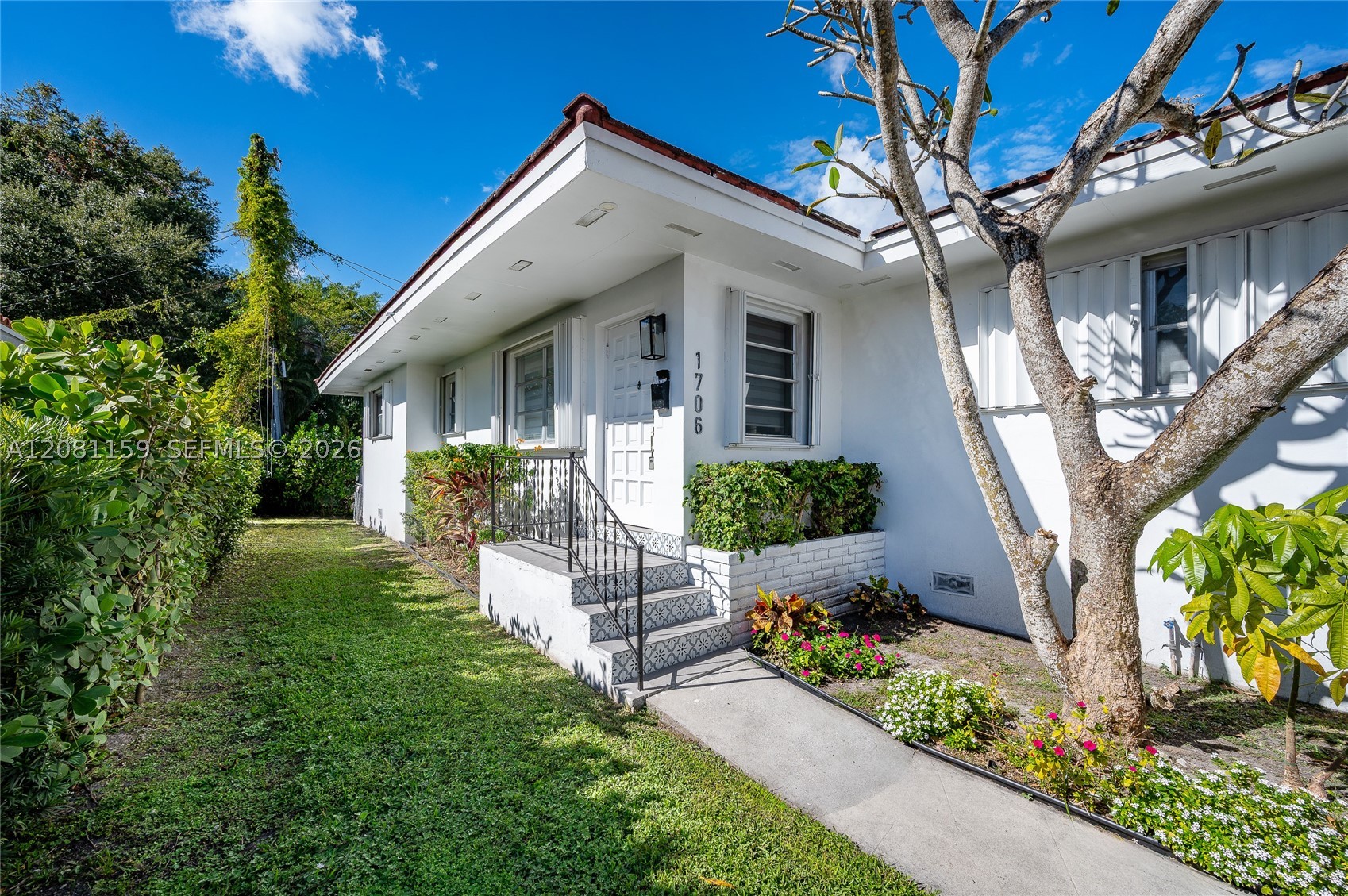 1704 S Le Jeune Rd Coral Gables, FL 33134