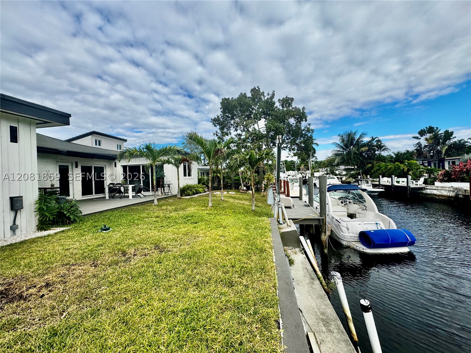 1720 SW 23rd Ave Fort Lauderdale, FL 33312