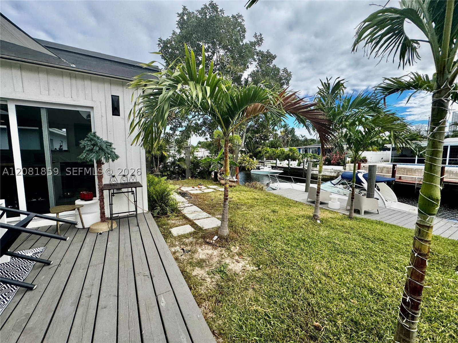 1720 SW 23rd Ave Fort Lauderdale, FL 33312