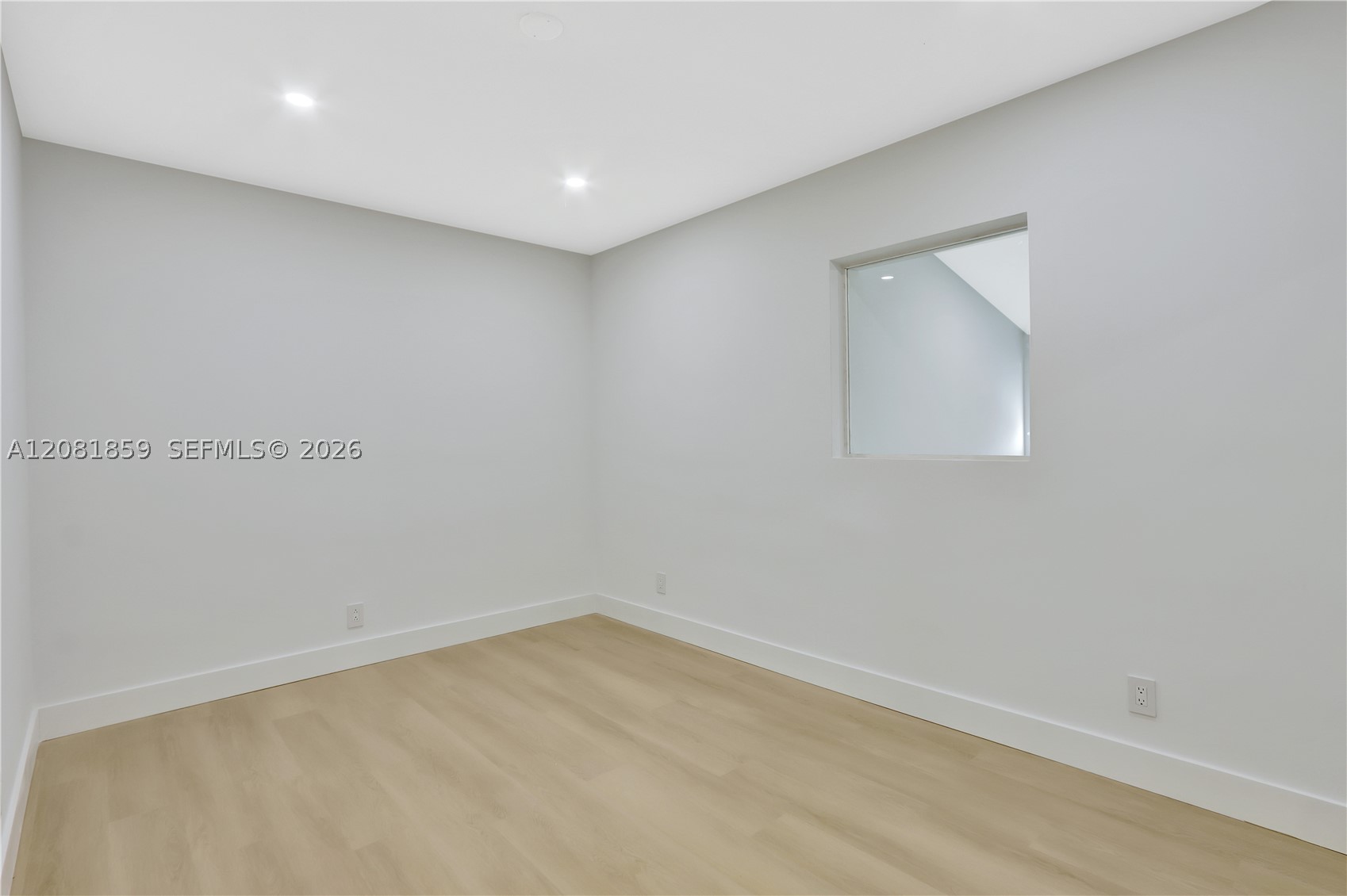 1720 SW 23rd Ave Fort Lauderdale, FL 33312