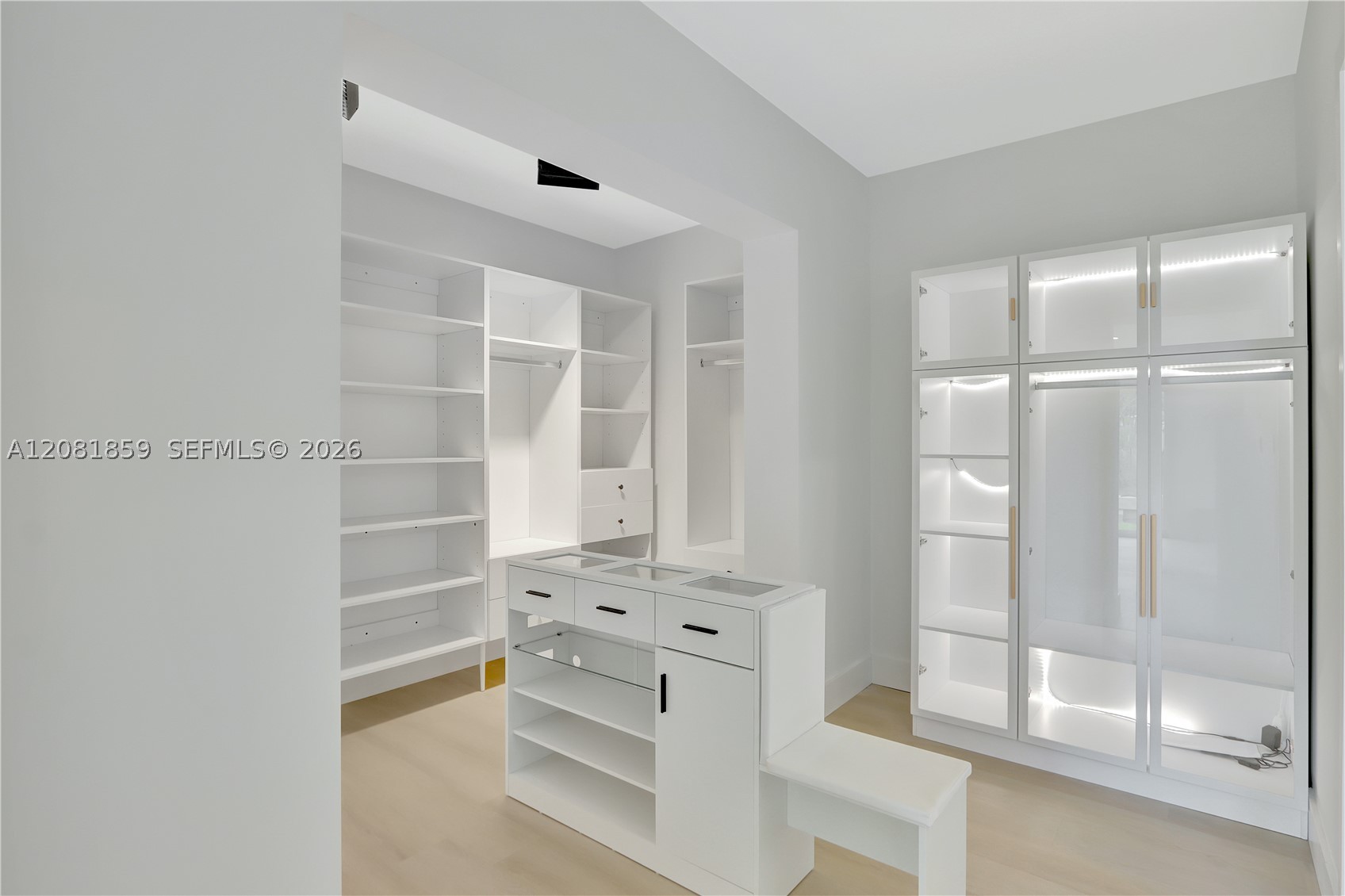 1720 SW 23rd Ave Fort Lauderdale, FL 33312