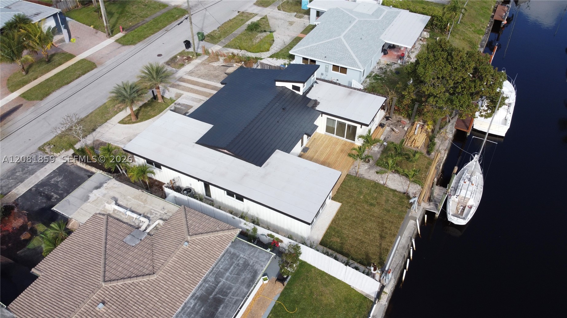 1720 SW 23rd Ave Fort Lauderdale, FL 33312