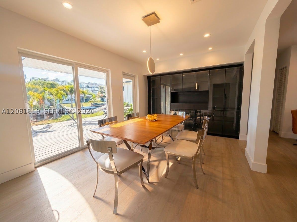 1720 SW 23rd Ave Fort Lauderdale, FL 33312