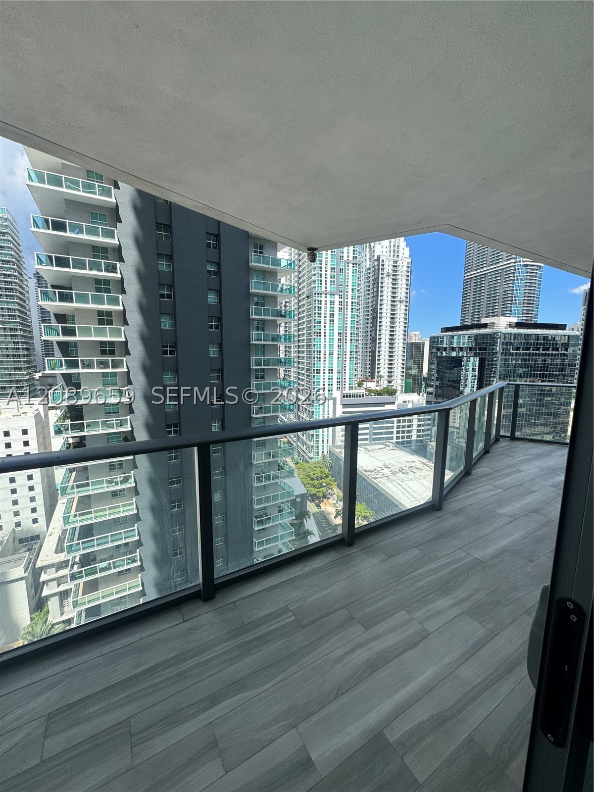 image Dua Miami21
