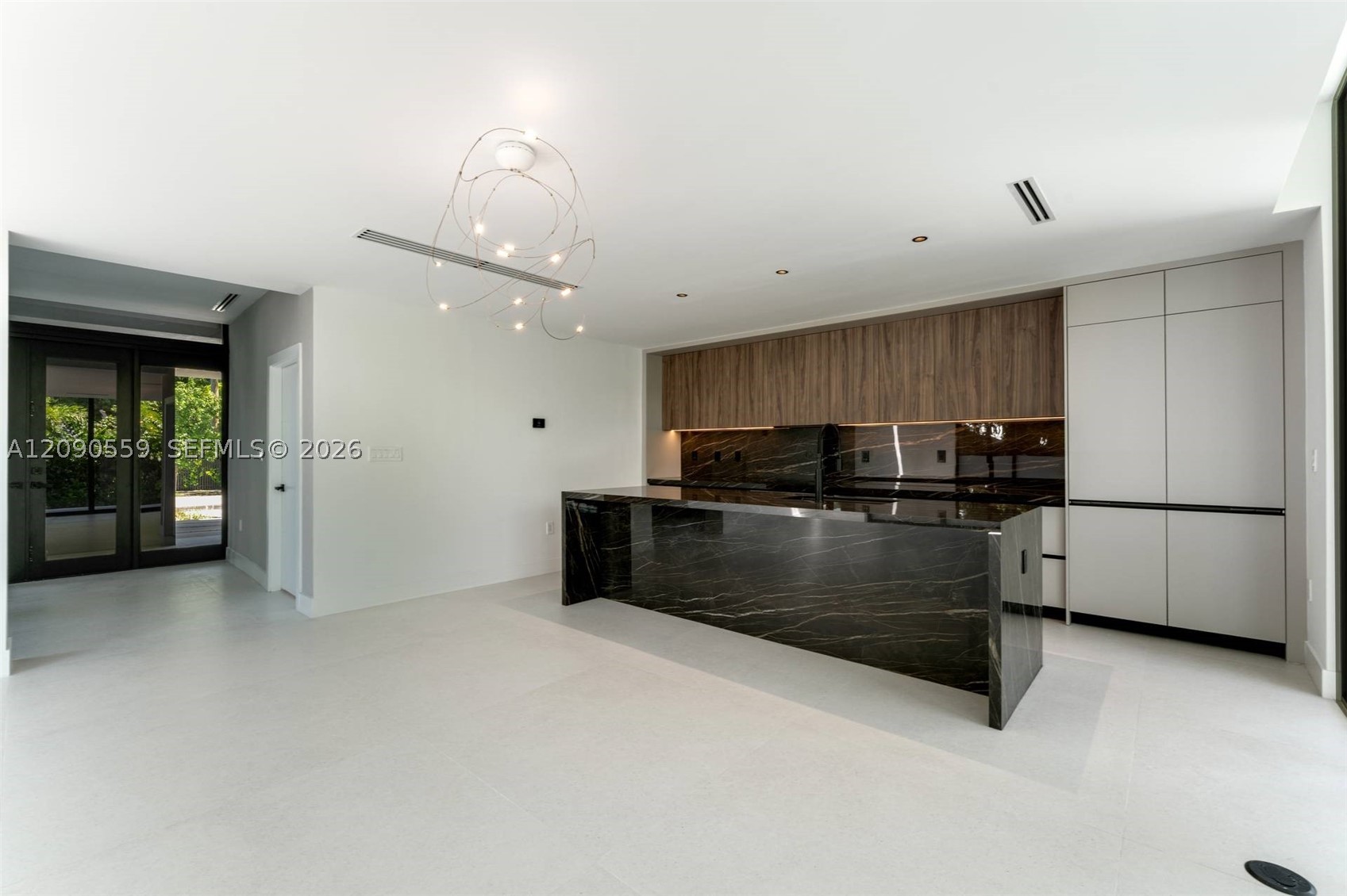 3310 Elizabeth St Coconut Grove, FL 33133