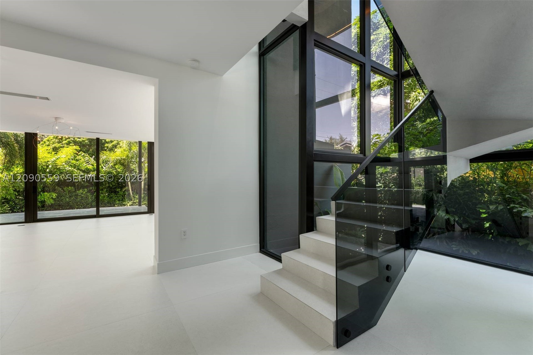3310 Elizabeth St Coconut Grove, FL 33133