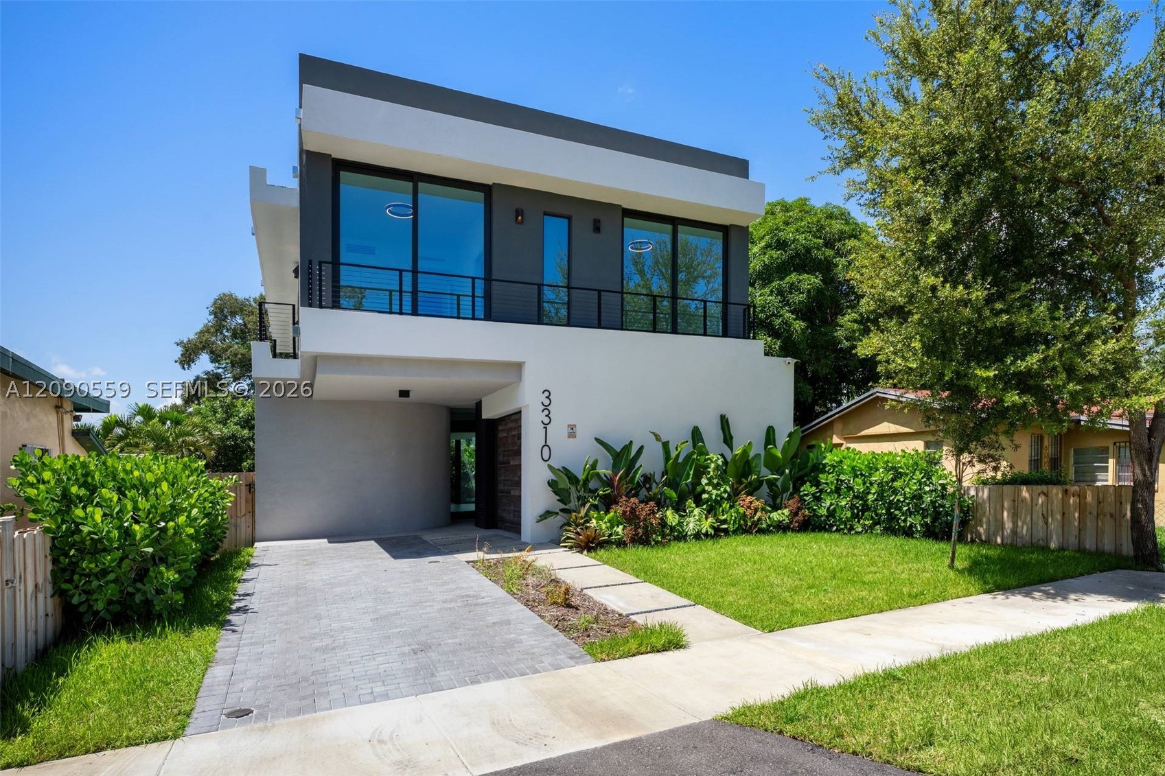 3310 Elizabeth St Coconut Grove, FL 33133