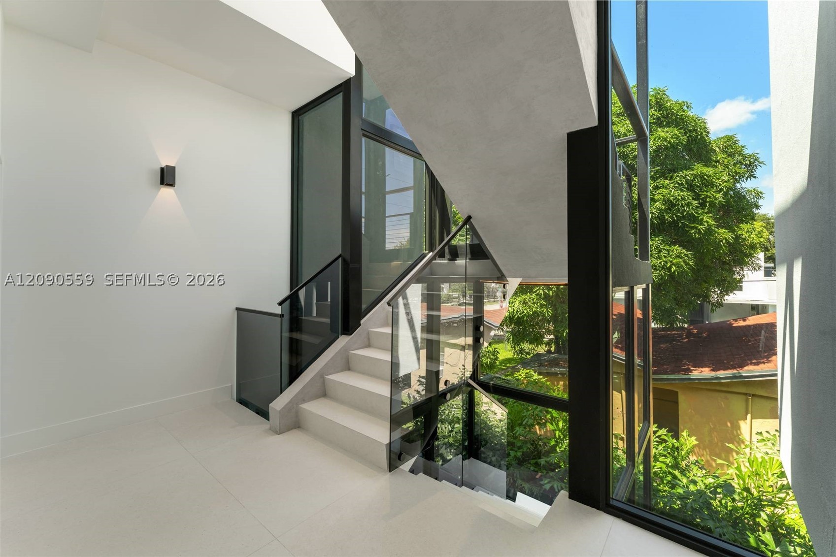 3310 Elizabeth St Coconut Grove, FL 33133