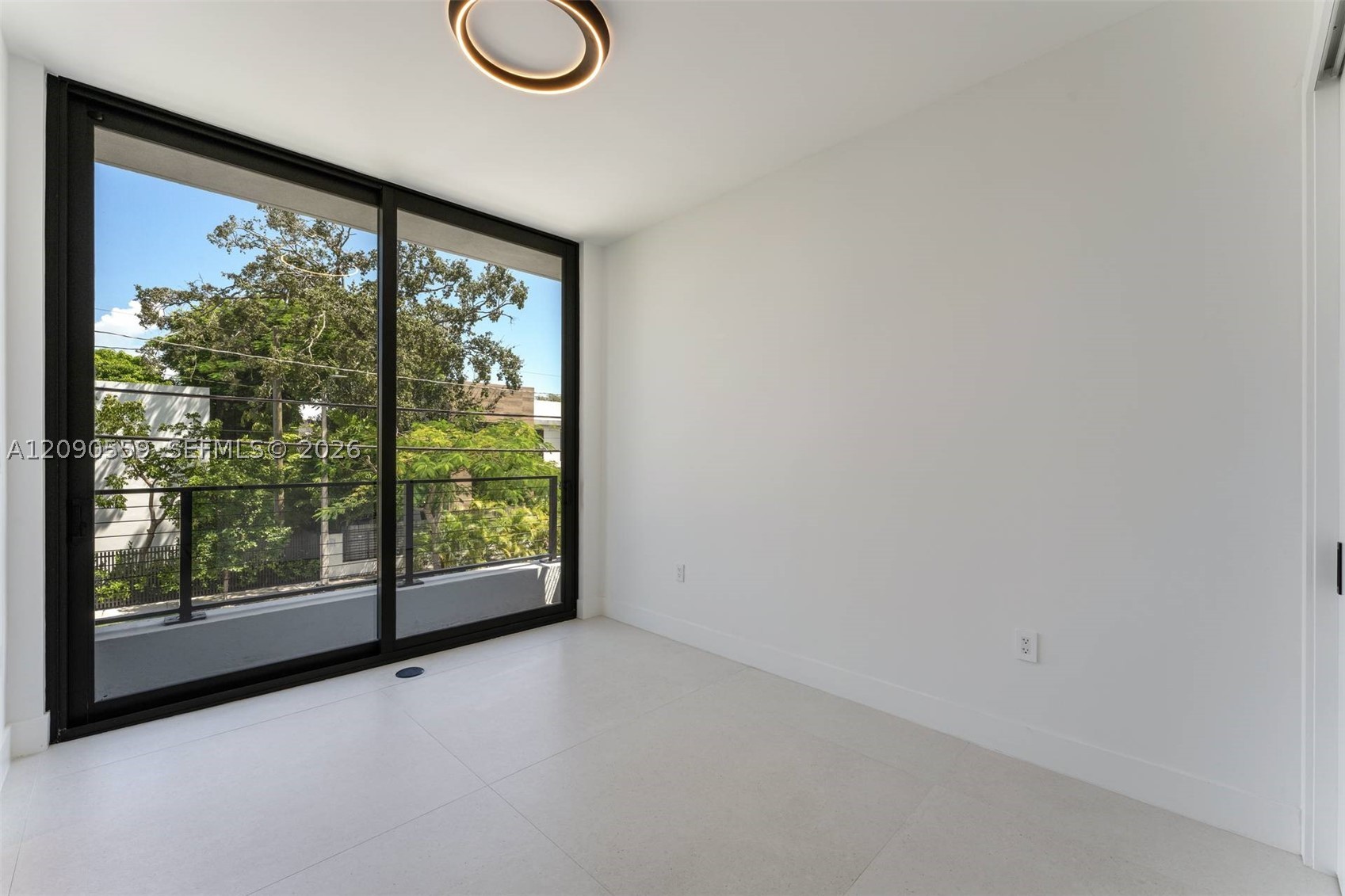3310 Elizabeth St Coconut Grove, FL 33133