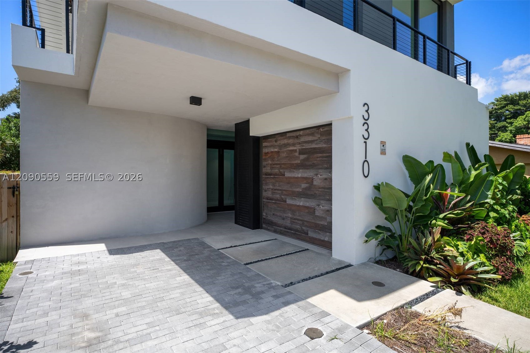 3310 Elizabeth St Coconut Grove, FL 33133